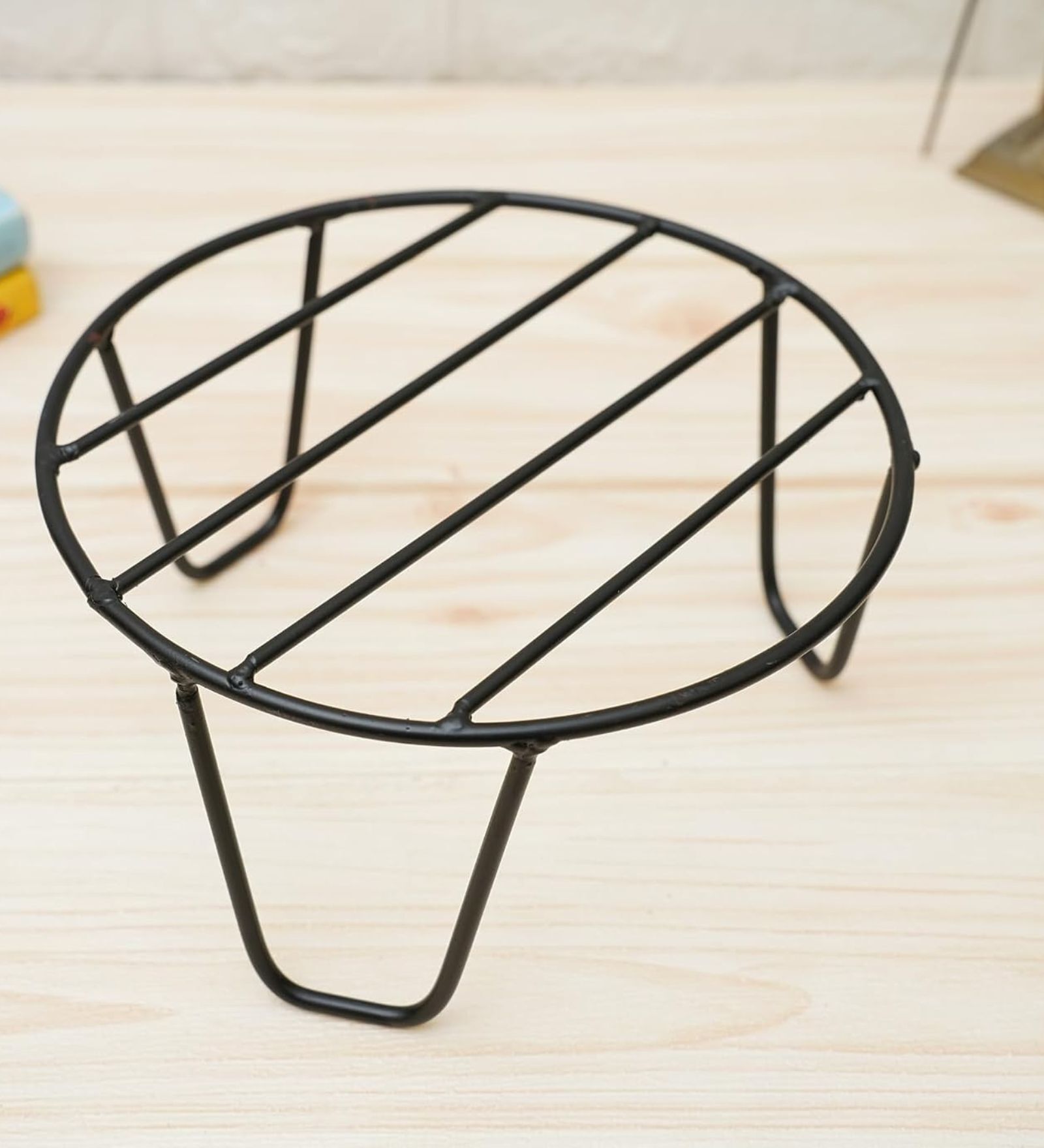 Black Metal Plant Stand