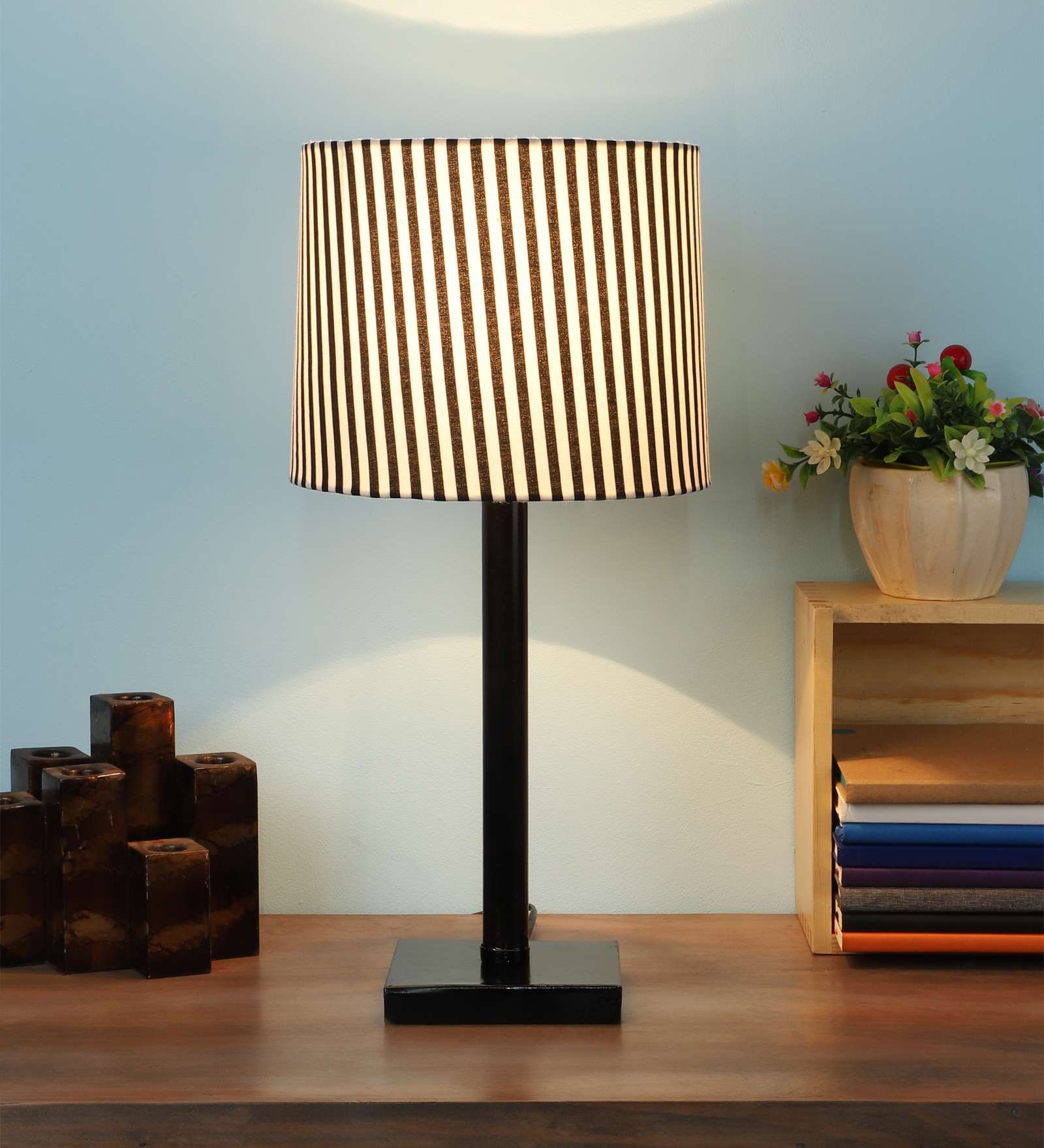 Hamilton Offwhite & Black Cotton Shade Night Lamp With Iron Base