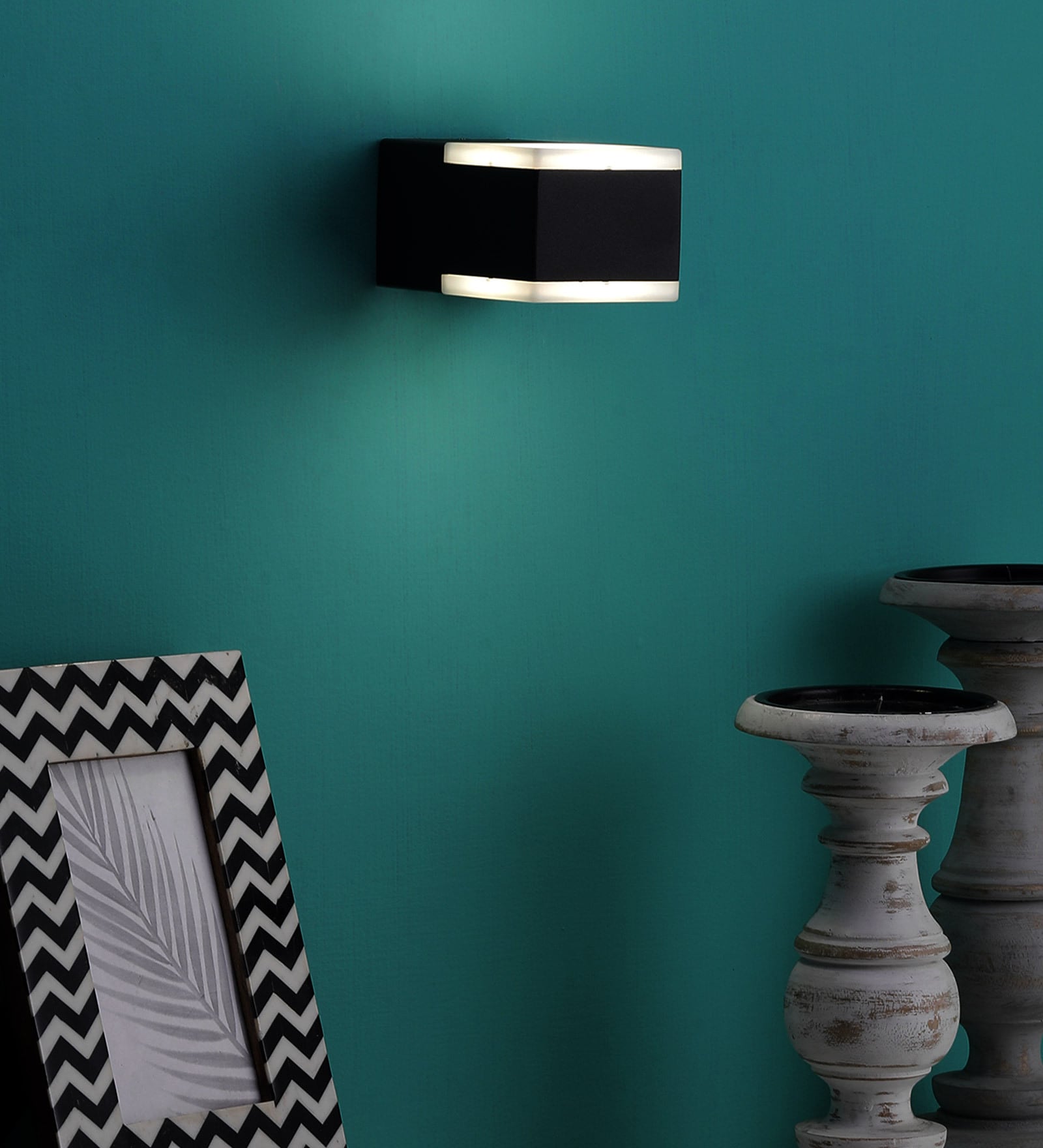 Elora Metal LED Wall Flush Mount Light (Black)