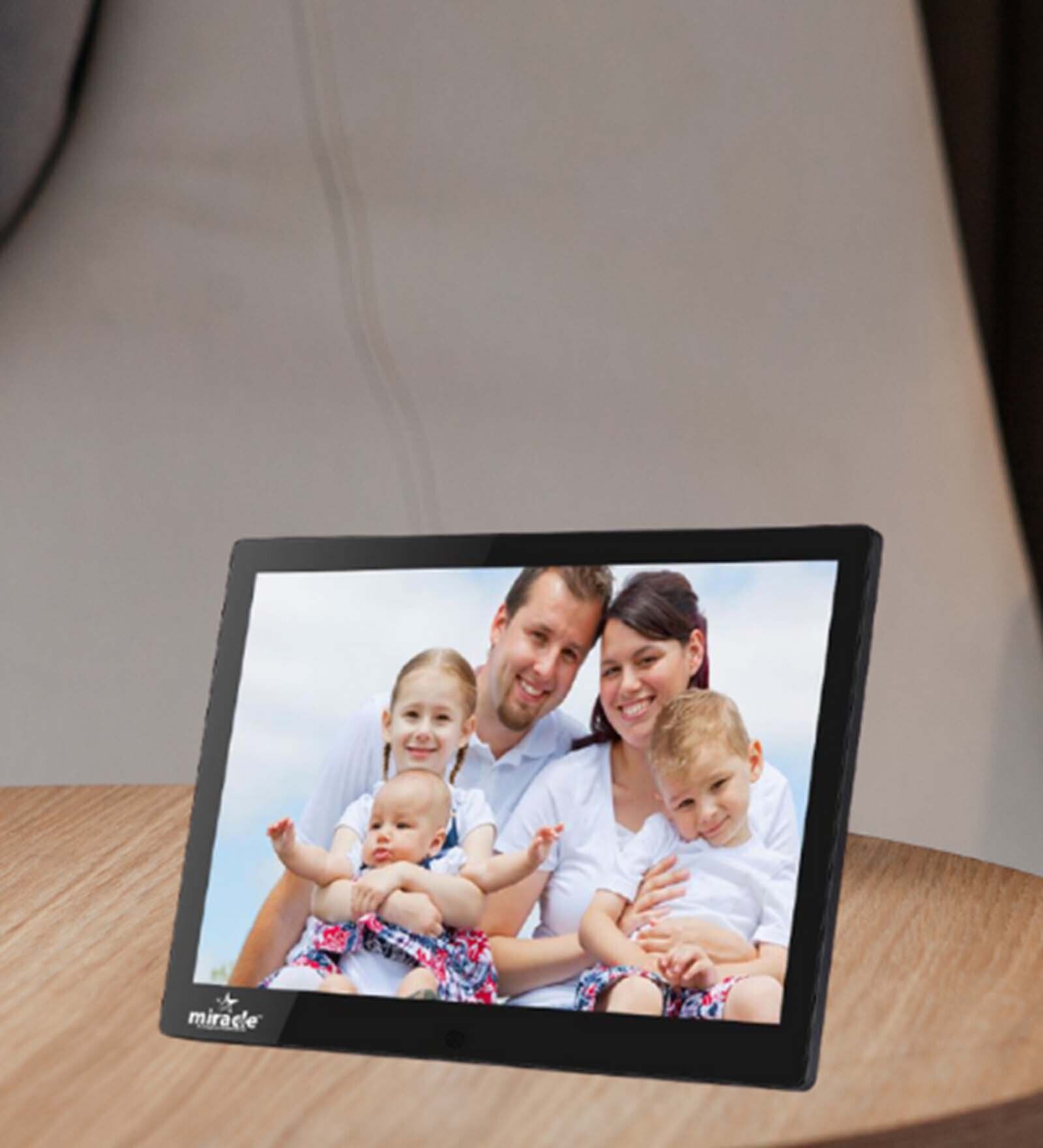 Black Plastic 15 Inch Digital Photo Frame