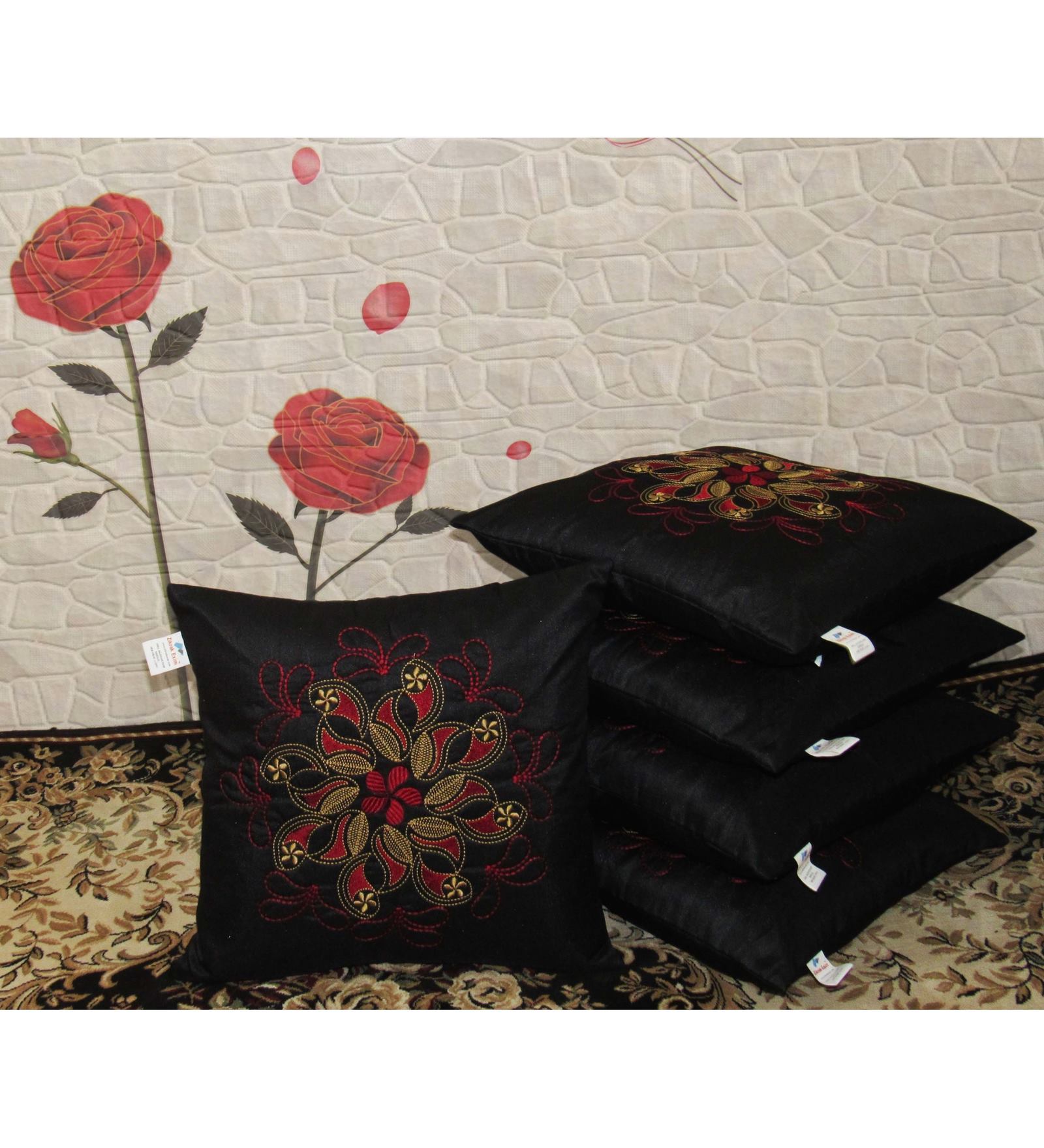 Set of 5 Traditional Pattern Polyester Black Cushion Covers 16 x 16 inches