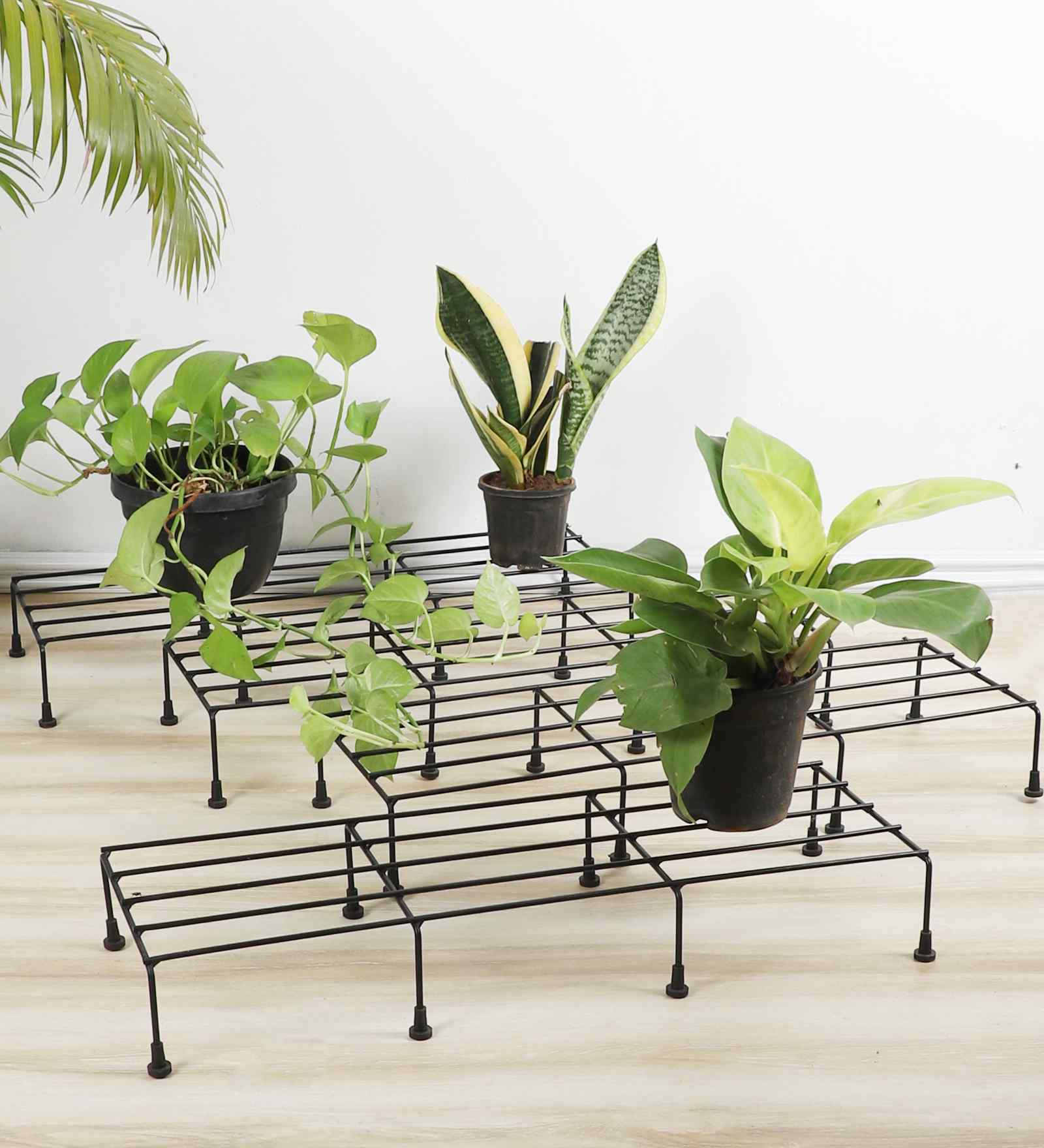 Black Pot Stand Set of 4