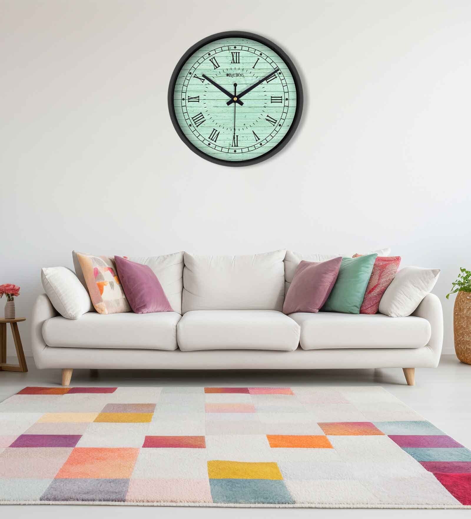 Black Round 8 Inches Plastic Table Clock