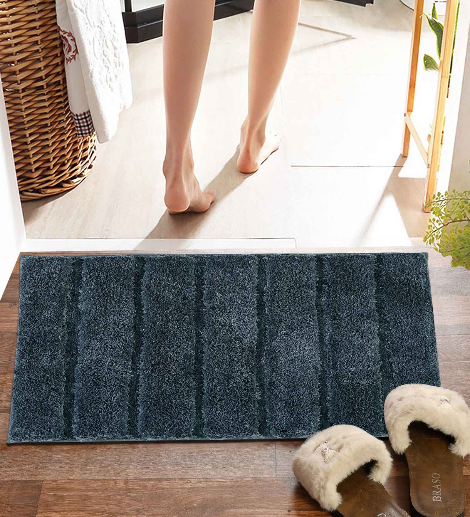 Black Striped MicroFibre 14x10 Inches Antiskid Bath Mats
