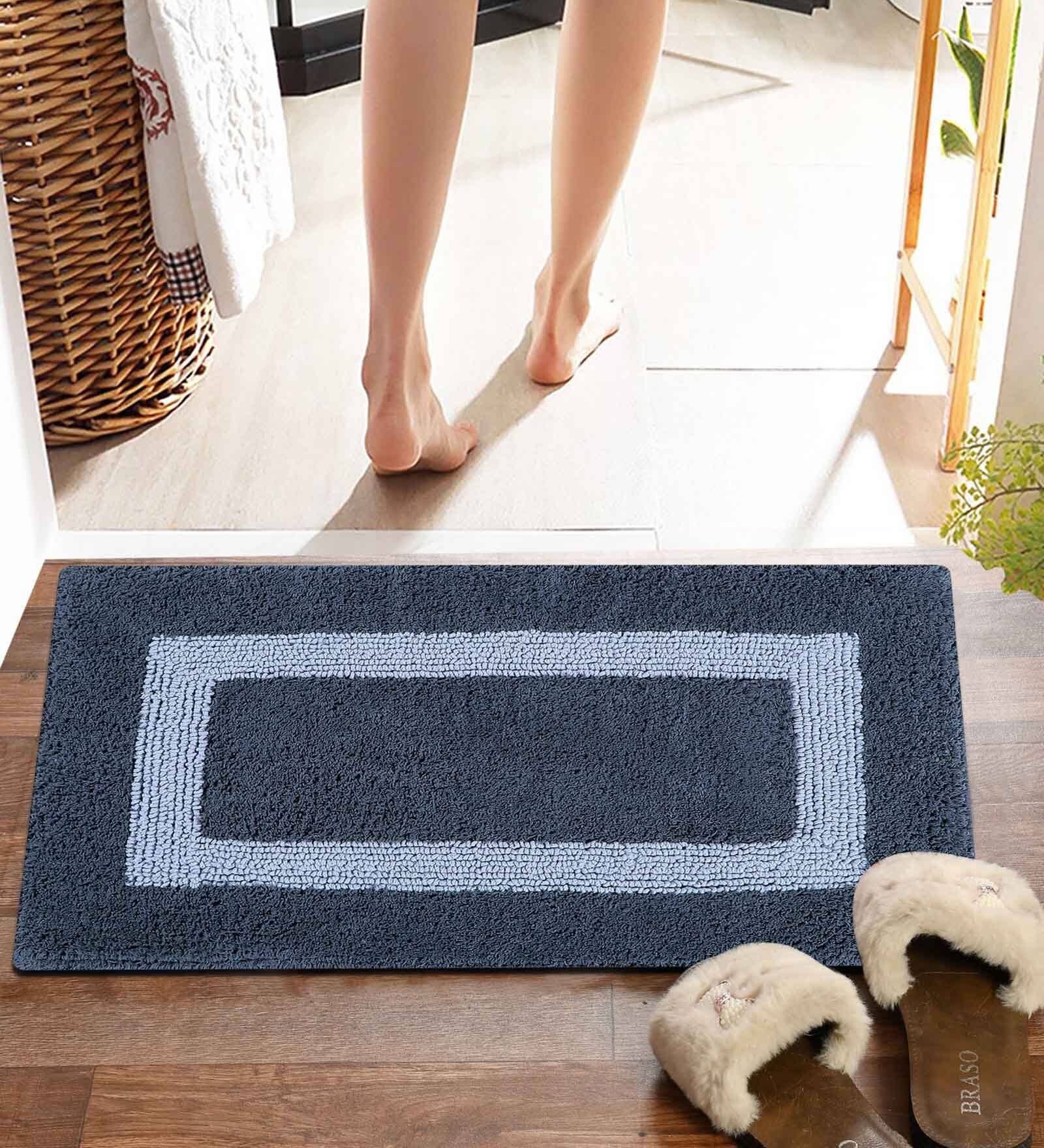 Black Geometric MicroFibre 14x10 Inches Antiskid Bath Mats