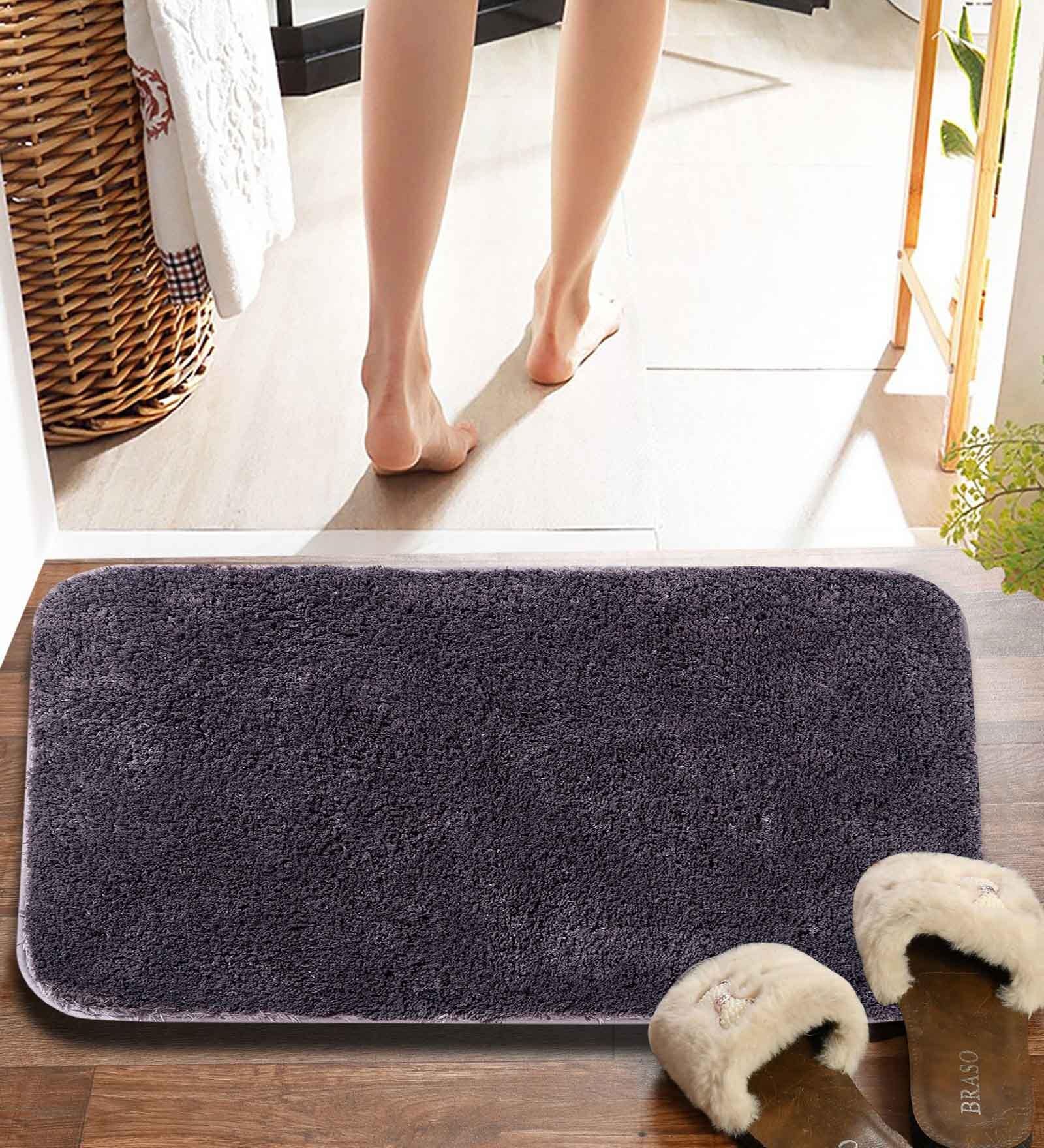 Black Solid MicroFibre 14x10 Inches Antiskid Bath Mats
