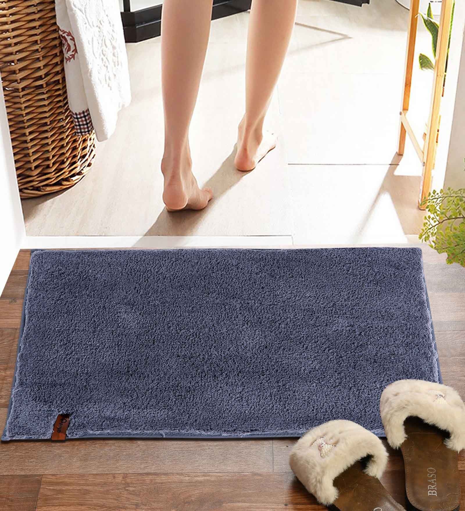 Black Solid MicroFibre 15x10 Inches Antiskid Bath Mats