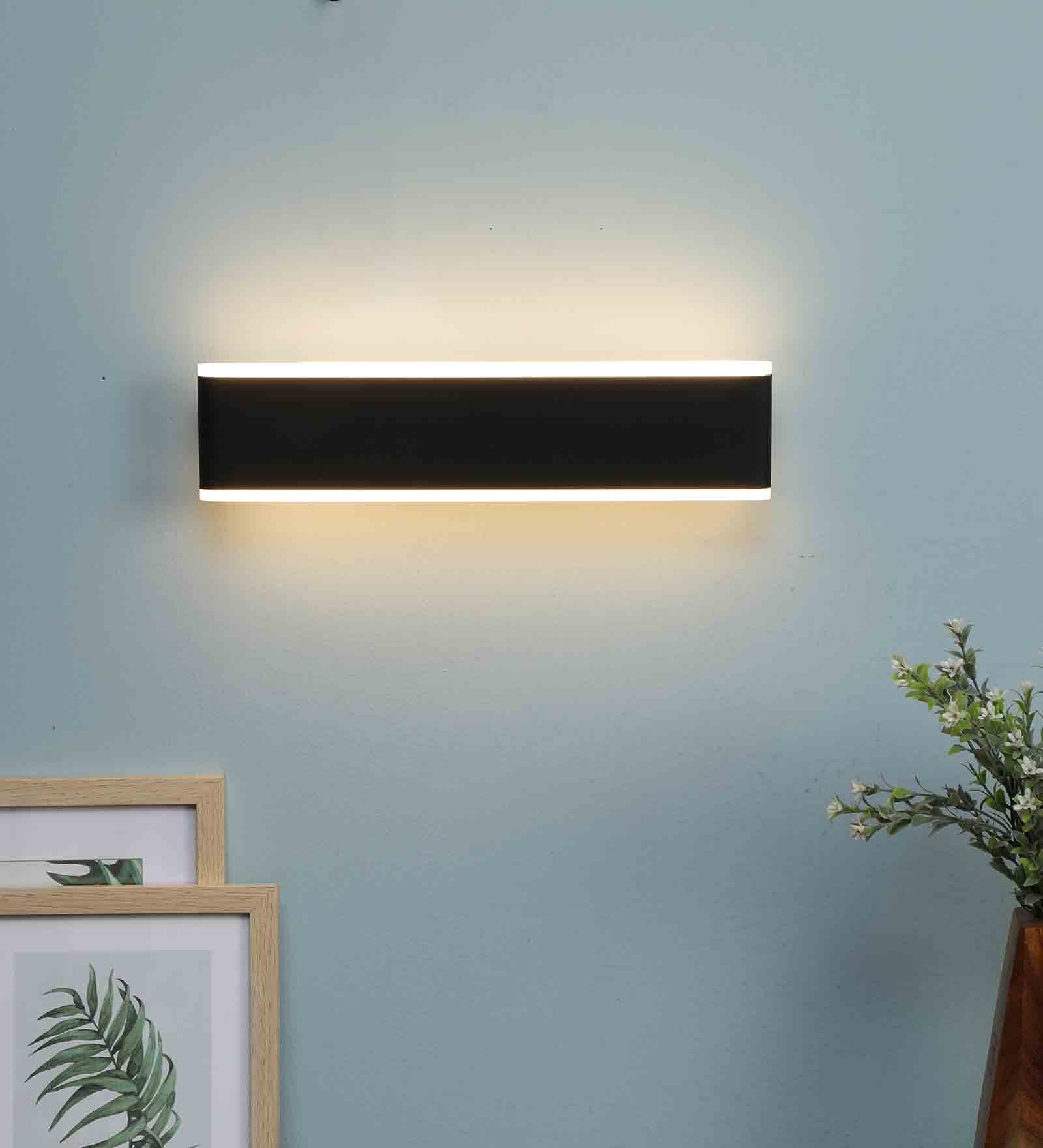 Metal Flush Mount Wall Light (Black)