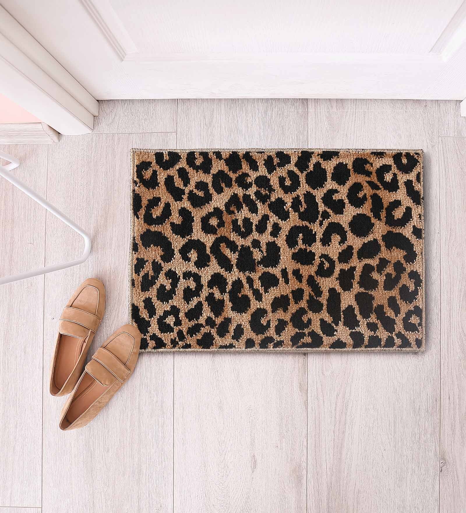 Black Abstract Polypropylene 24x16 Inches AntiSkid Bath Mat