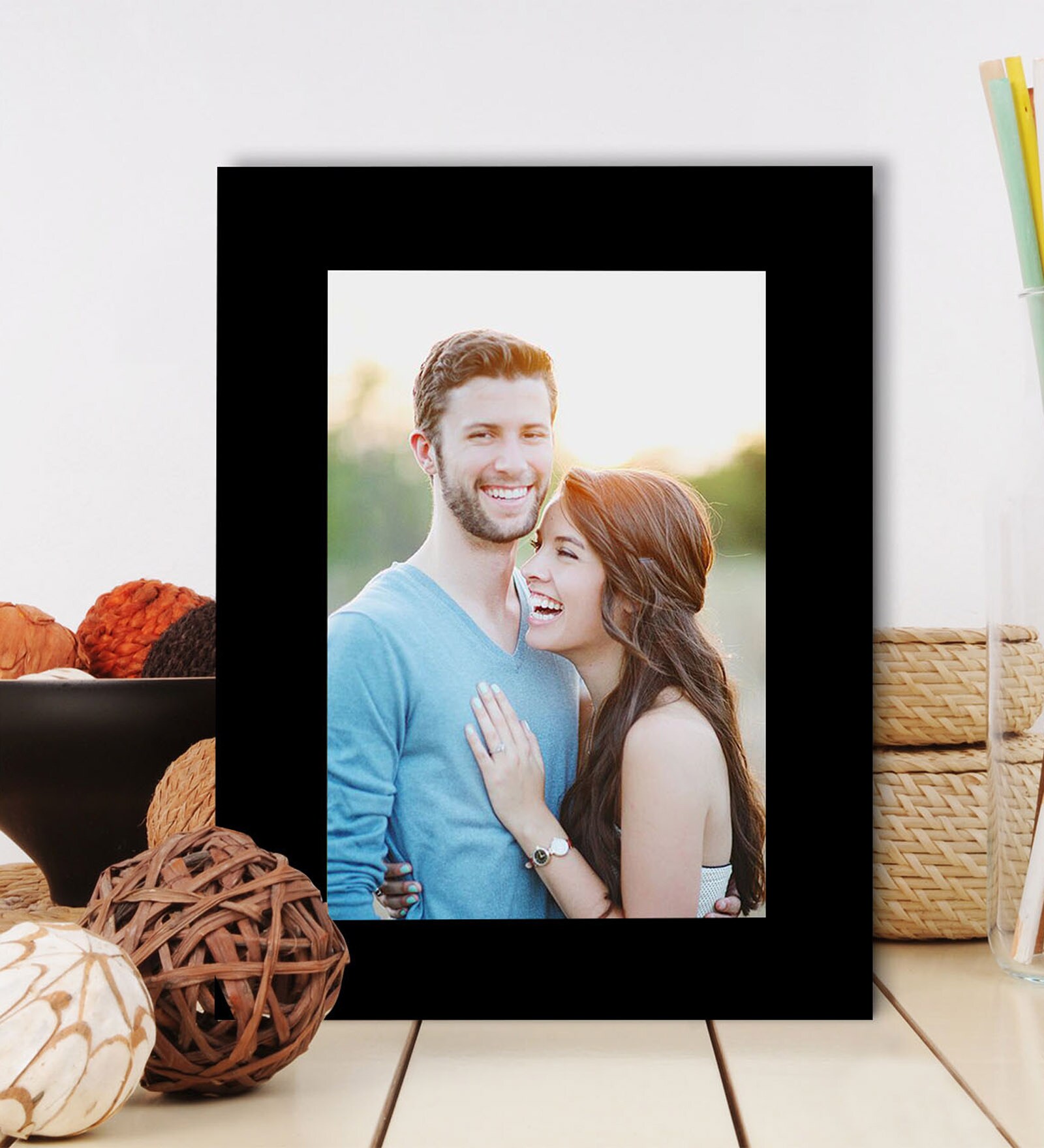Black Synthetic Wood Table Photo Frame
