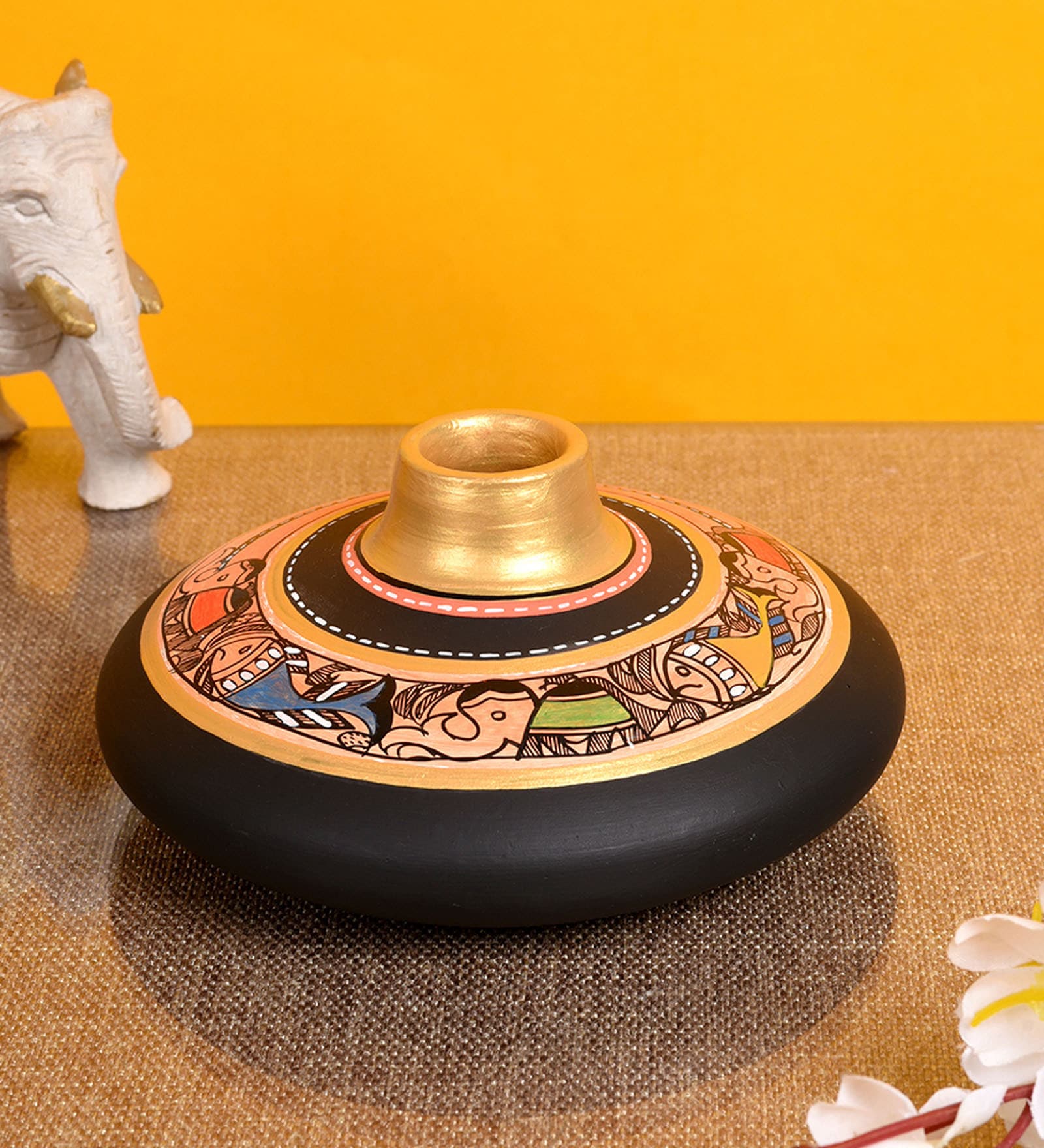 Black Table Terracotta Vase