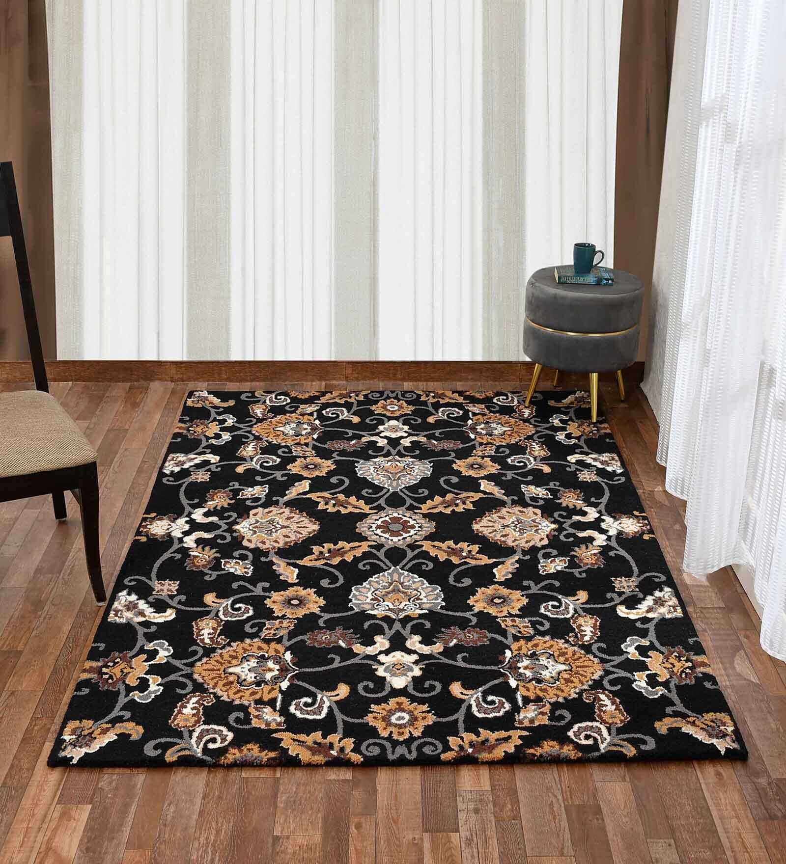 Black Traditional Wool 8 ft x 10 ft Hand Tufted Carpet