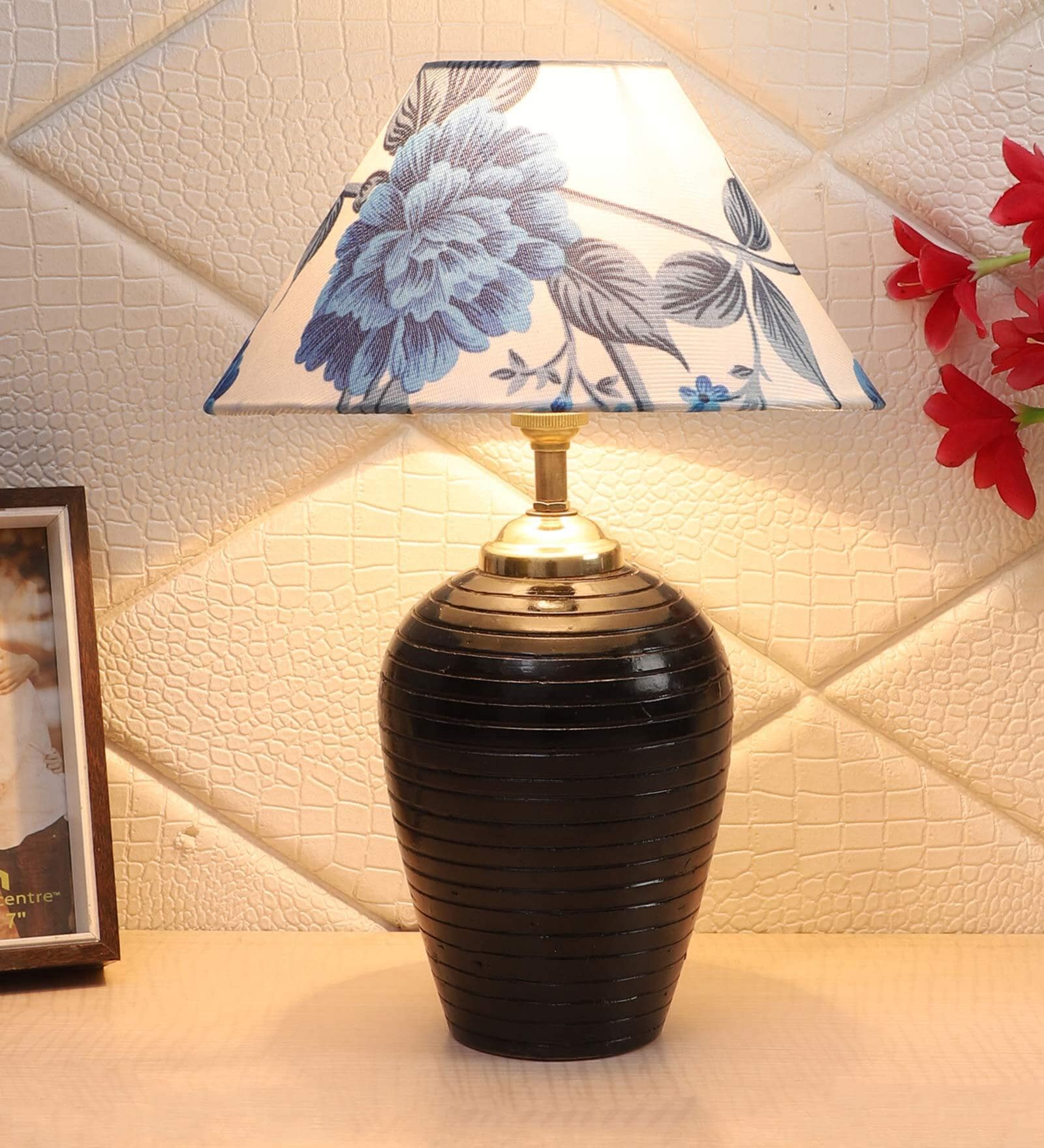 Blue & White Shade Table Lamp With Black Terracotta Base