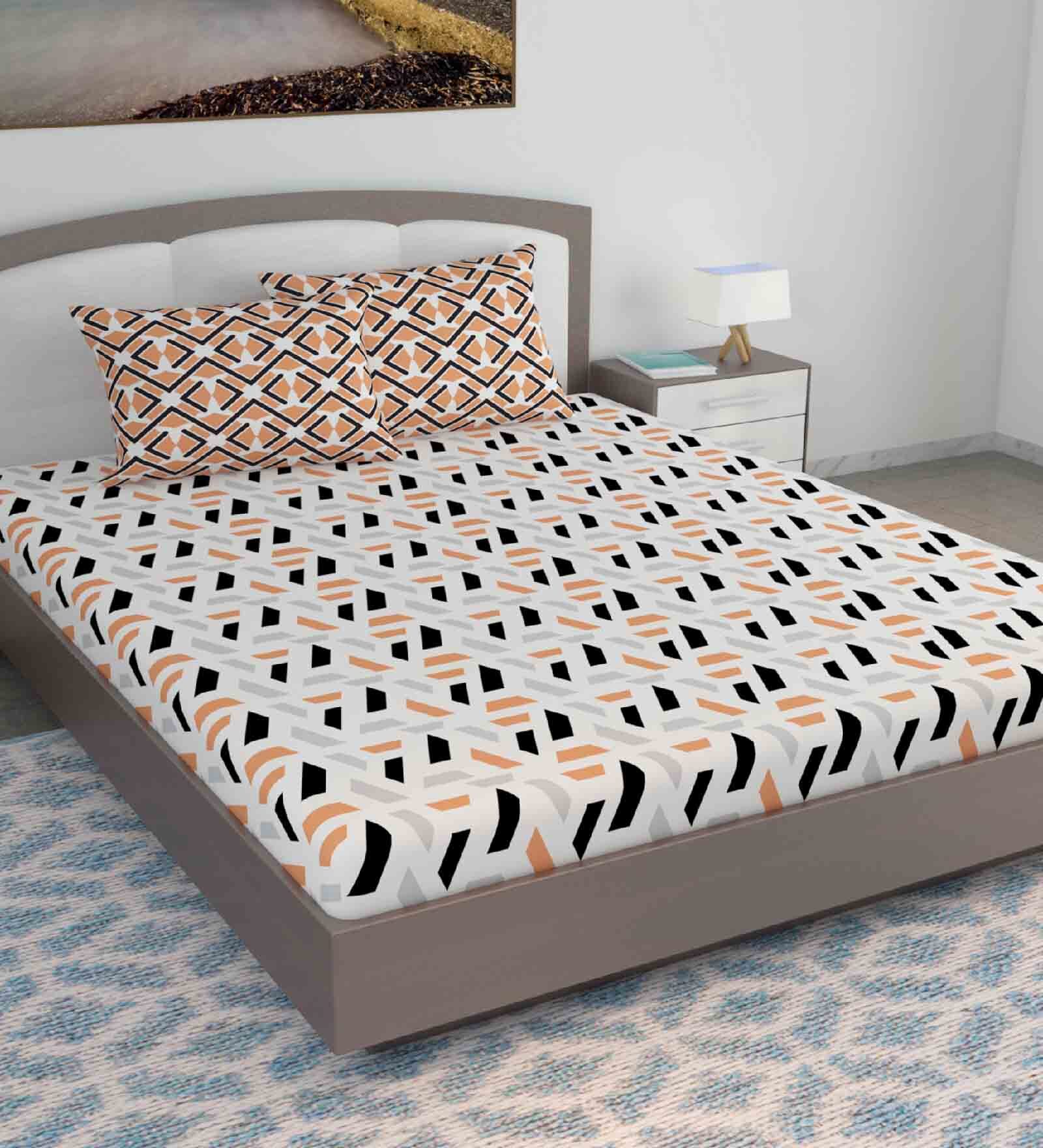 Brown Abstract 144 TC Cotton King Sized Bed Sheets with 2 Pillow Covers