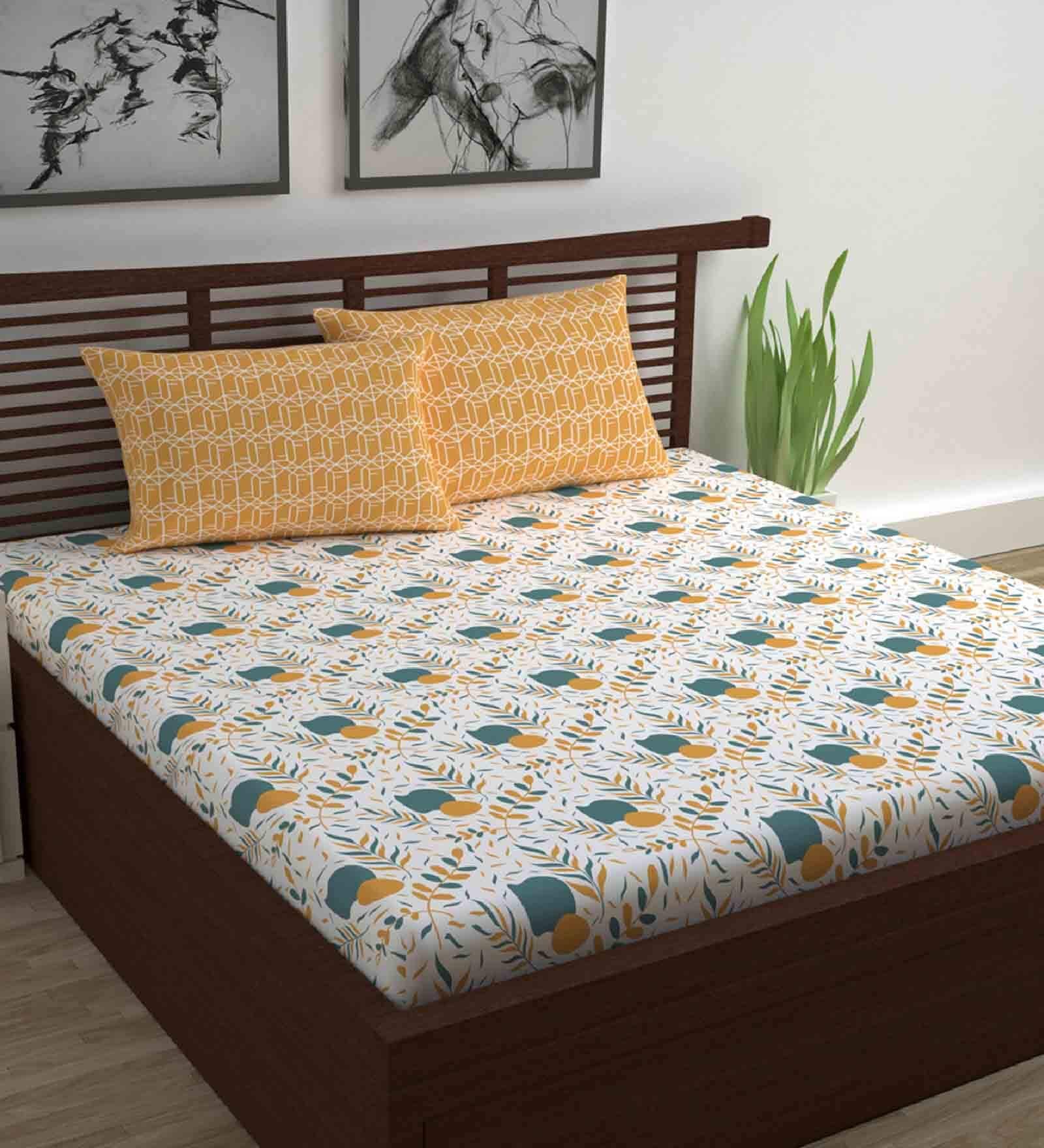 Brown Abstract 144 TC Cotton Queen Sized Bed Sheets with 2 Pillow Covers