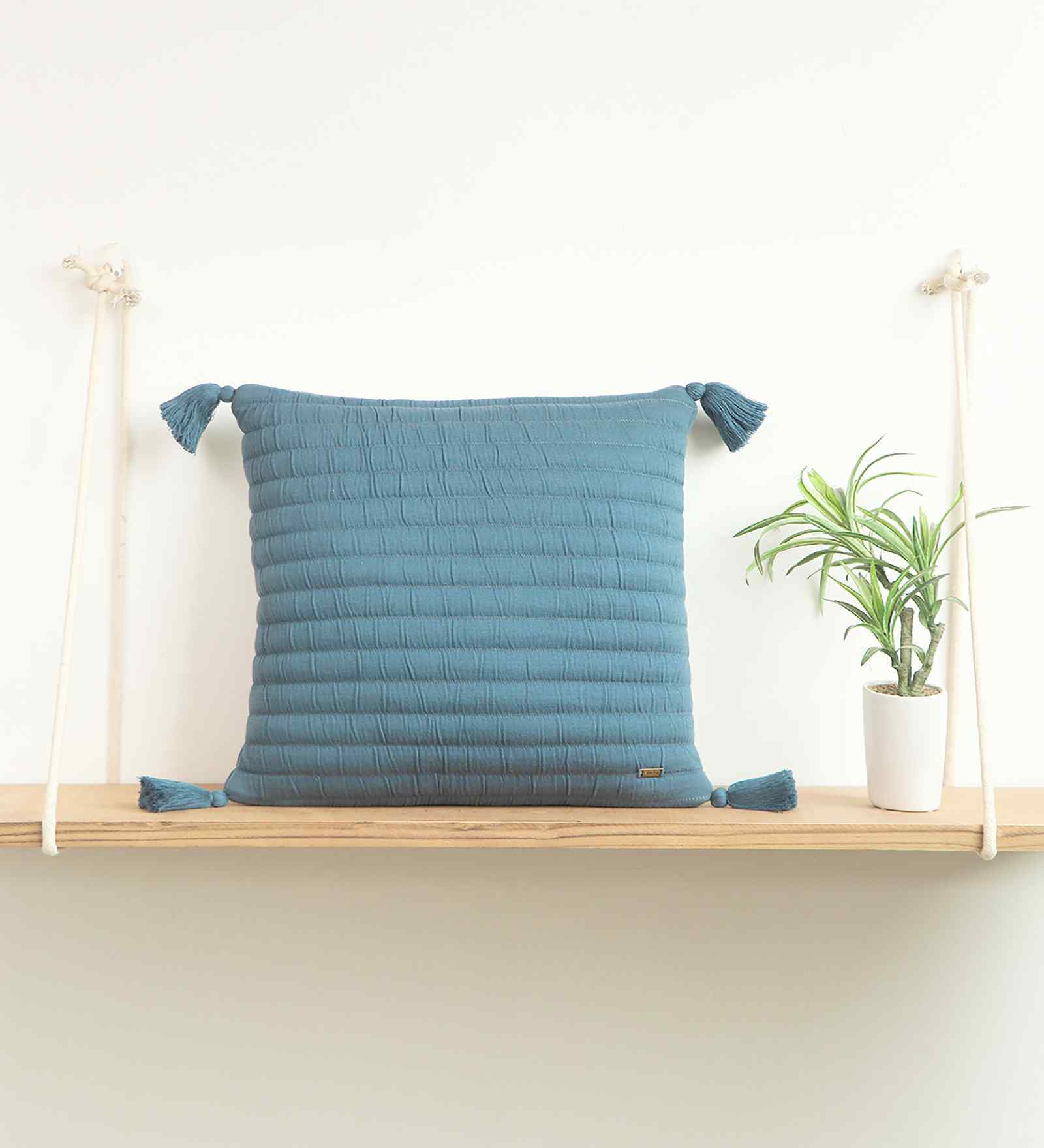 Blue 100% Cotton 16X16 Inches Knitted Cushion Cover With Filler