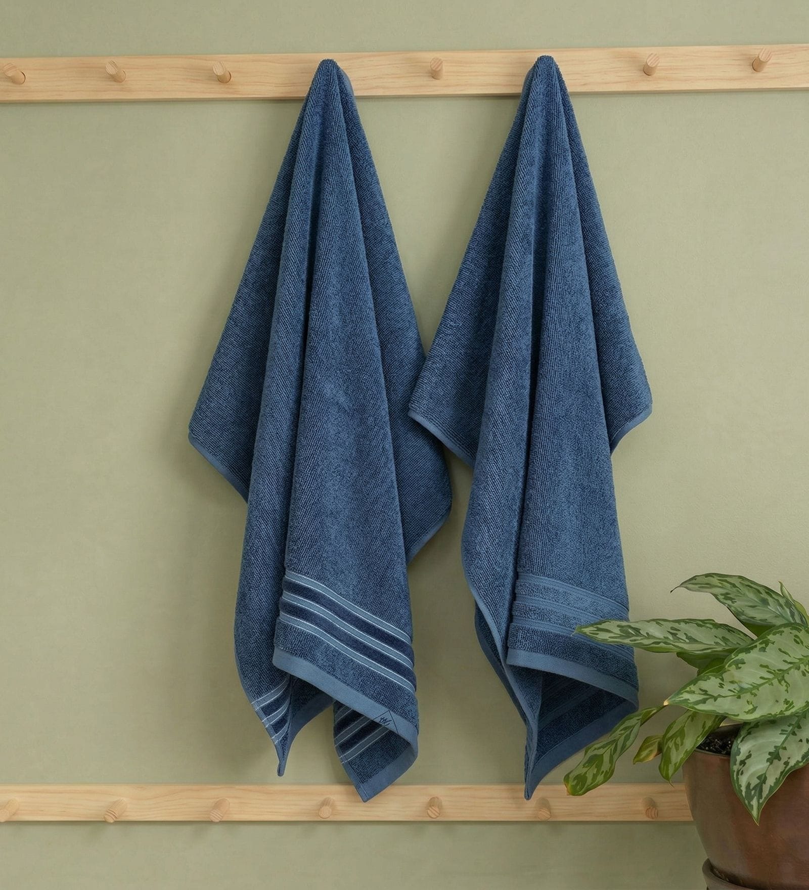 Blue 100% Cotton 630 Gsm Bath Towel