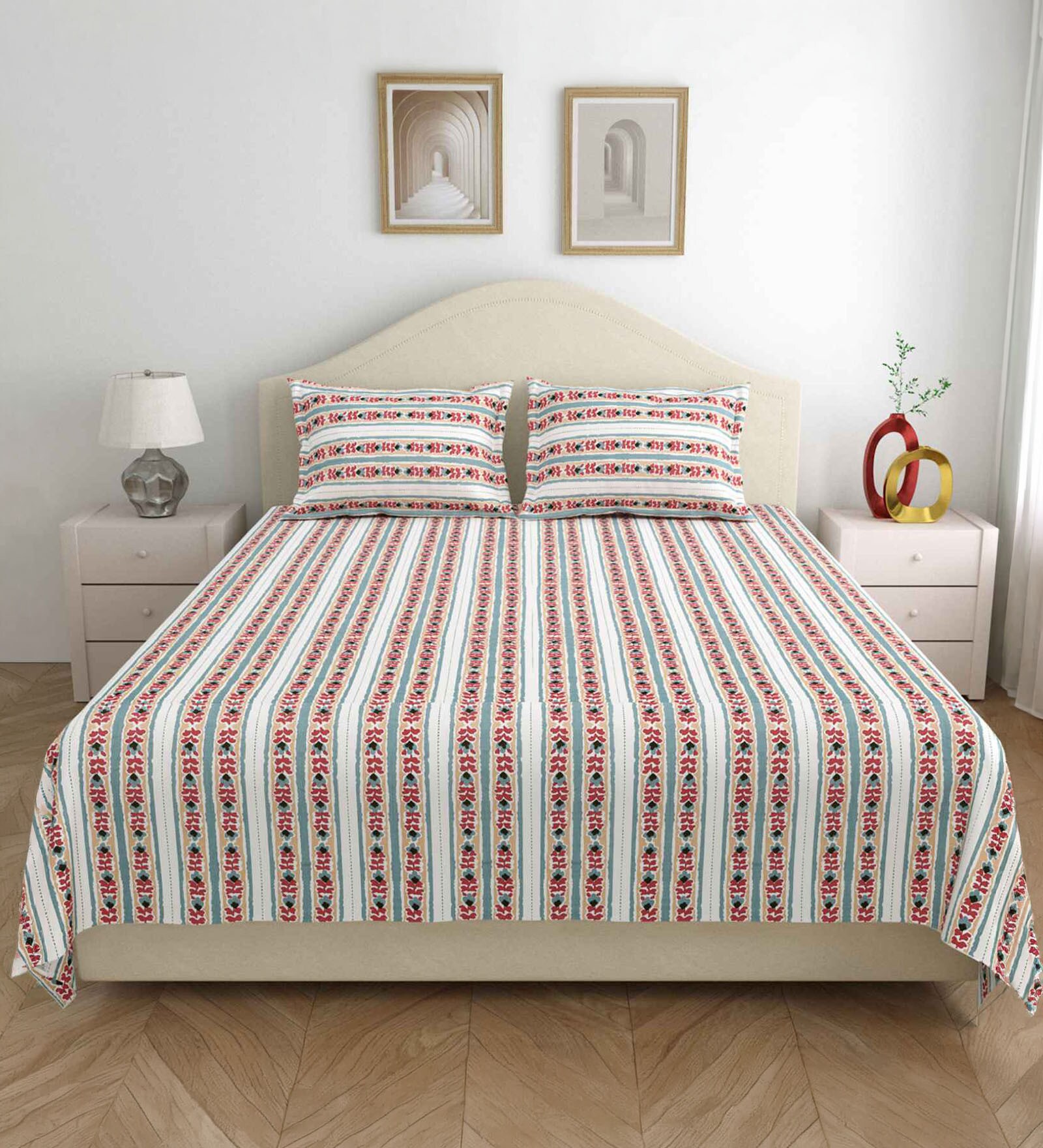 Maroon Abstract 220 Tc Cotton Super King Bedsheet With 2 Pillow Covers