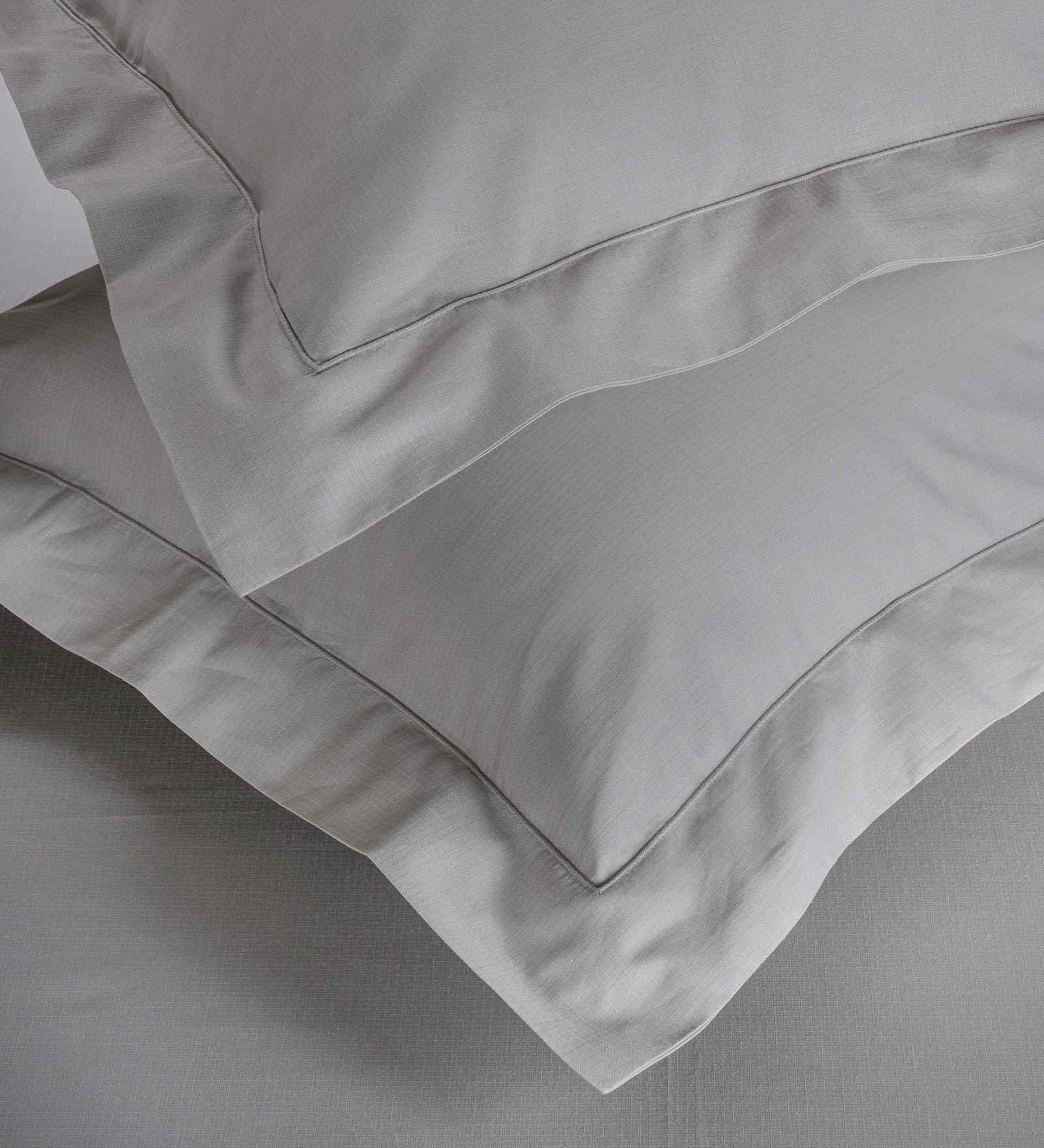 Blue Check 200 TC Cotton King Size Bed Sheet with 2 Pillow Covers 24 Collection Blue Check 200 TC Cotton King Size Bed Sheet with 2 Pillow Covers 24 Collection