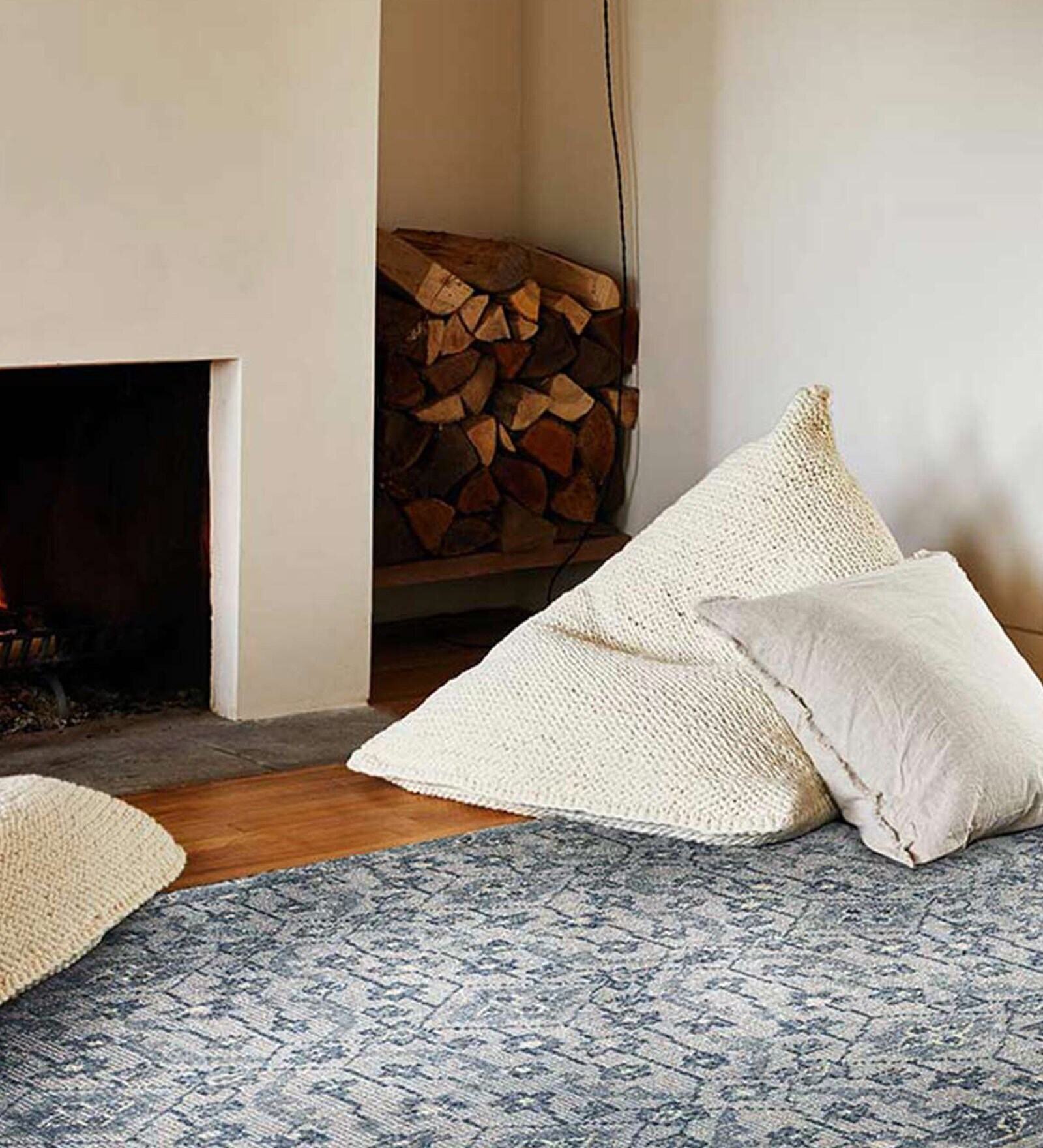 Blue Floral Cotton 4 ft x 6 ft Hand Knotted Carpet