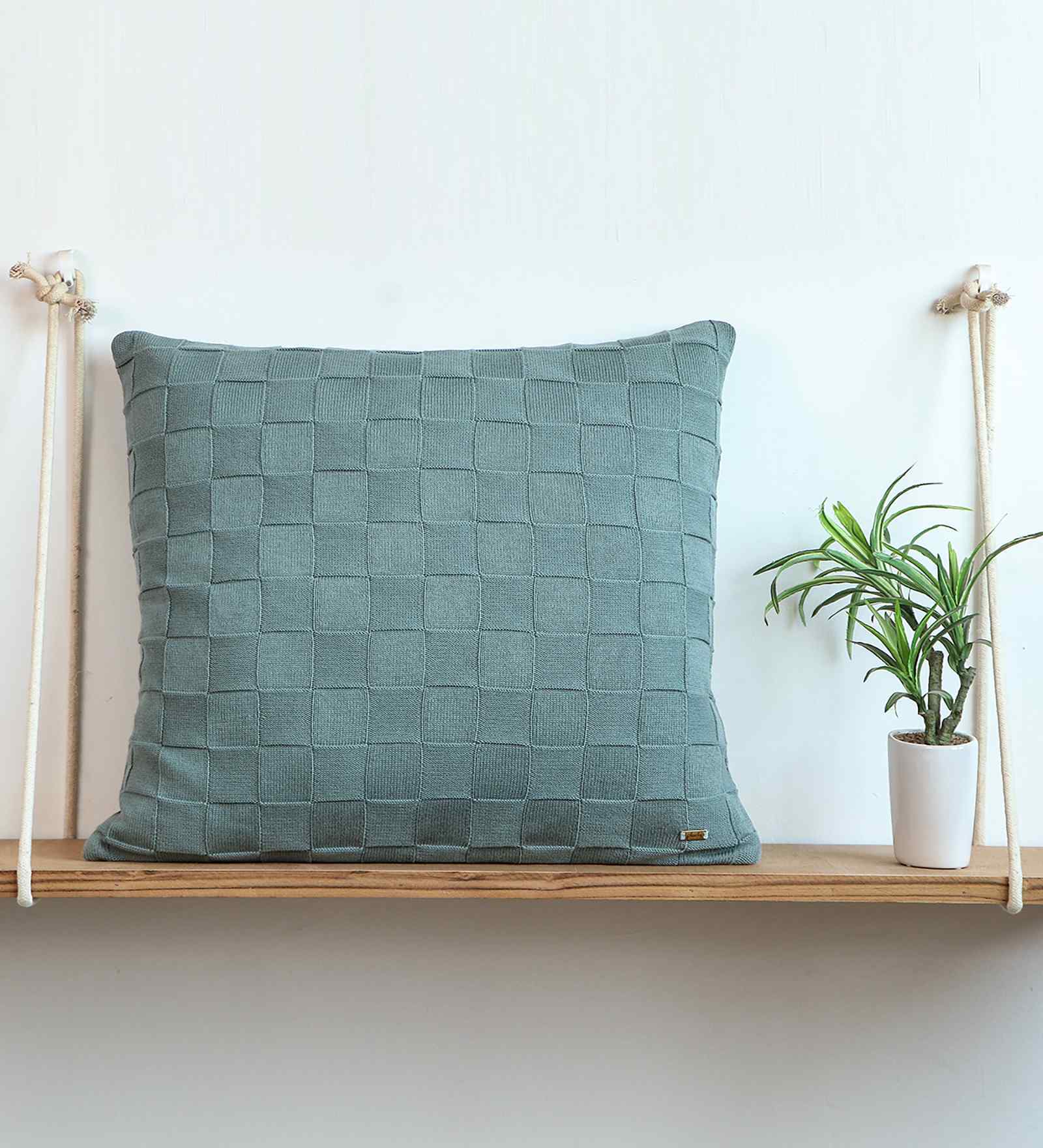 Blue Daisy 100% Cotton Square Check 24X24 Inches Knitted Cushion Cover