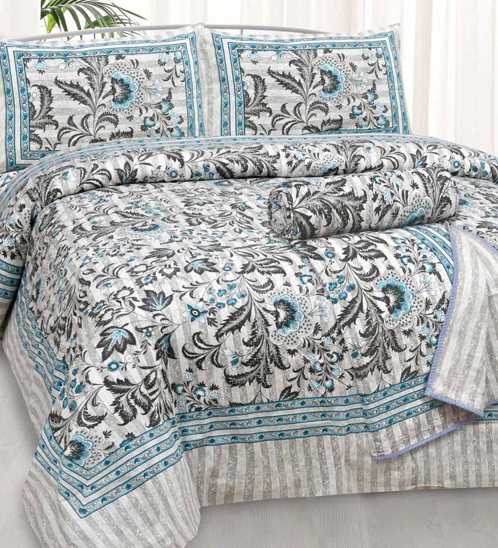 Blue Floral 210 TC Cotton 4 Pieces Bedding Set