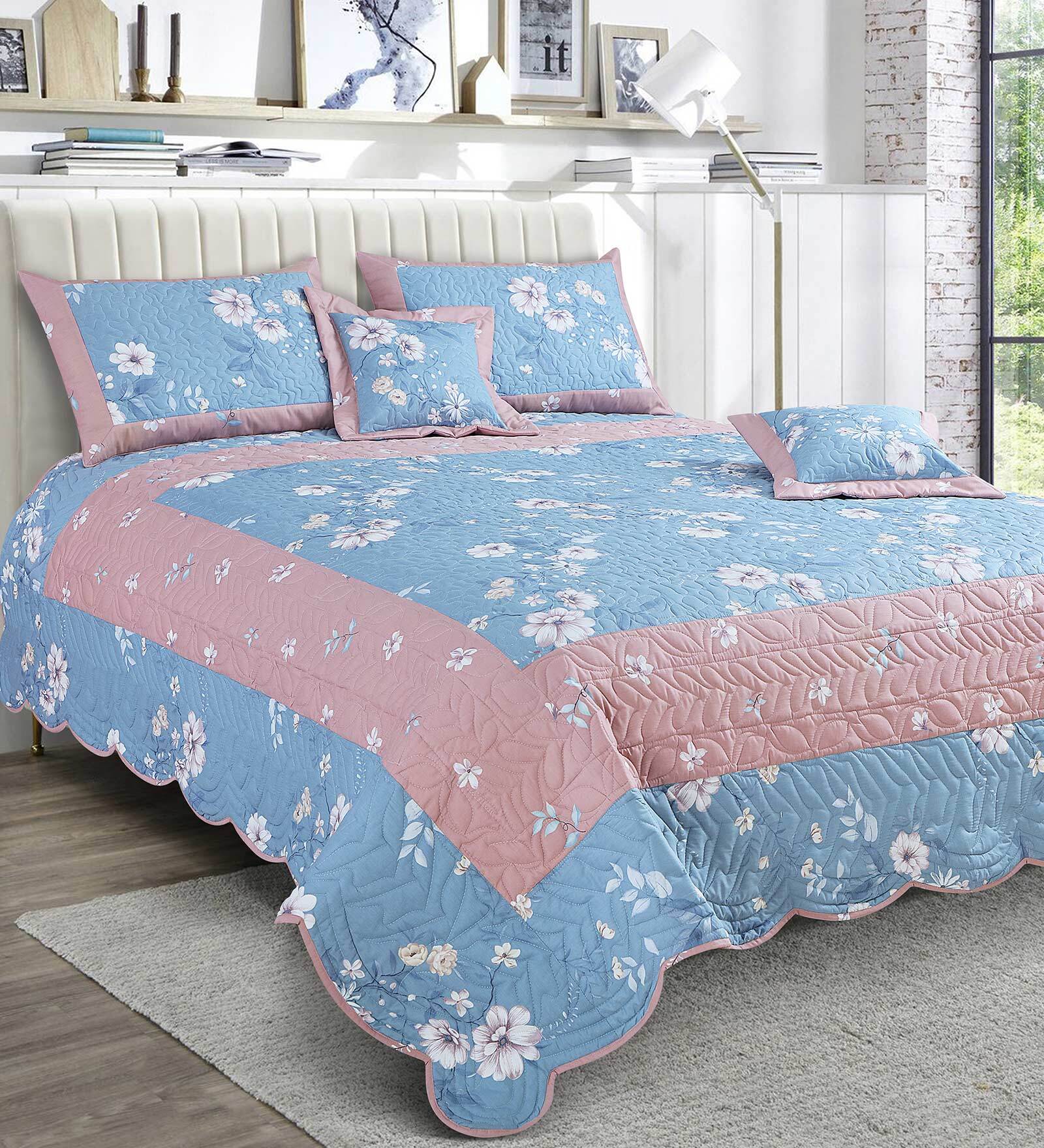 Blue Floral 250 TC Cotton Quilted Double Bed Cover with 2 Pillow Covers & 2 Cushion Covers with Filler