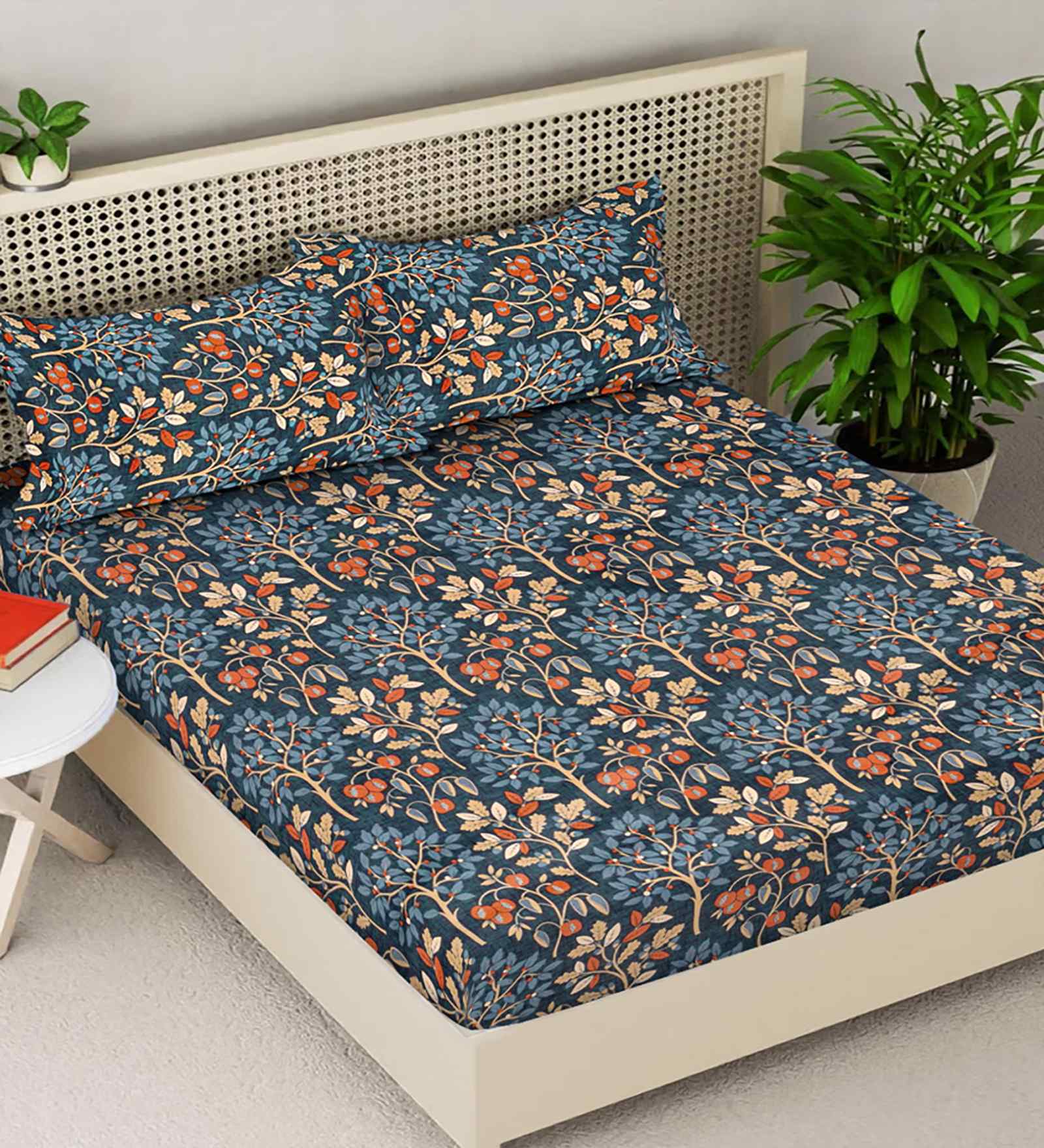 Blue Floral 300 TC Cotton Blend King Size Fitted Double Bedsheet with 2 Pillow Covers