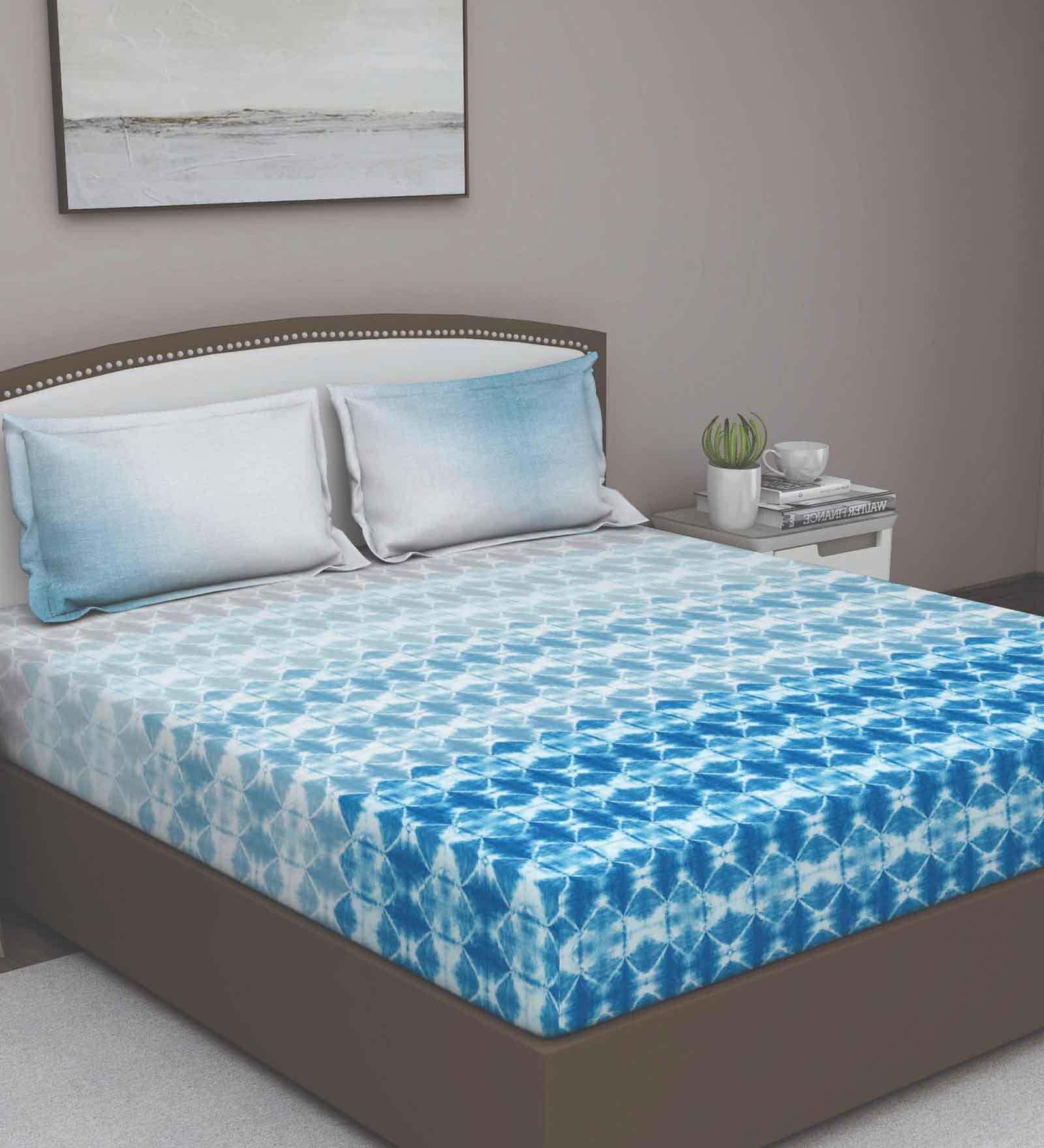 Blue Geometric 210 TC Cotton Queen Sized Bed Sheets with 2 Pillow Covers