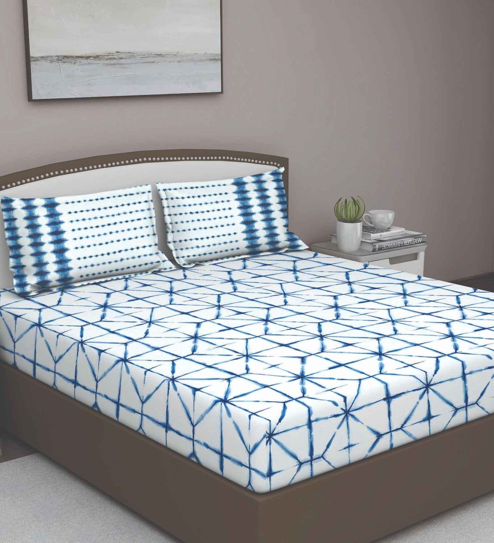 Blue Geometric 210 TC Cotton Queen Sized Bed Sheets with 2 Pillow Covers