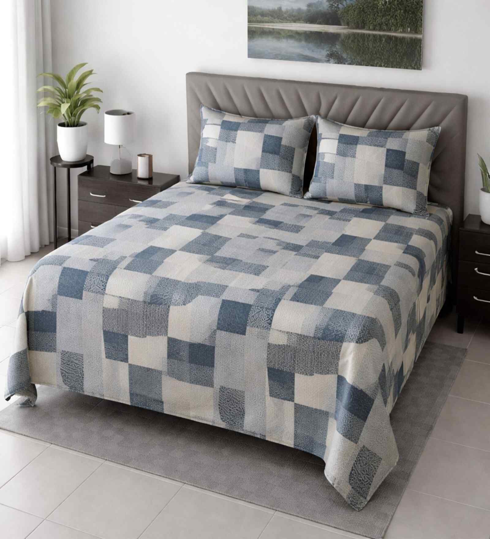 Blue Geometric 400 Tc Cotton Super King Size Bedsheet With 2 Pillow Covers