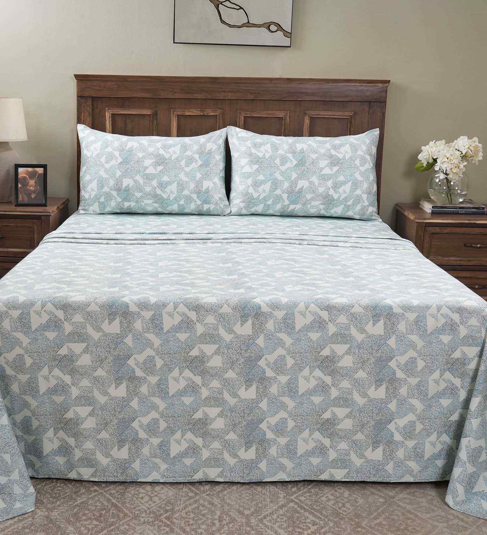 Blue Geometric Print 200 TC Cotton King Size Bed Sheet with 2 Pillow Covers Eclectic Geo Collection