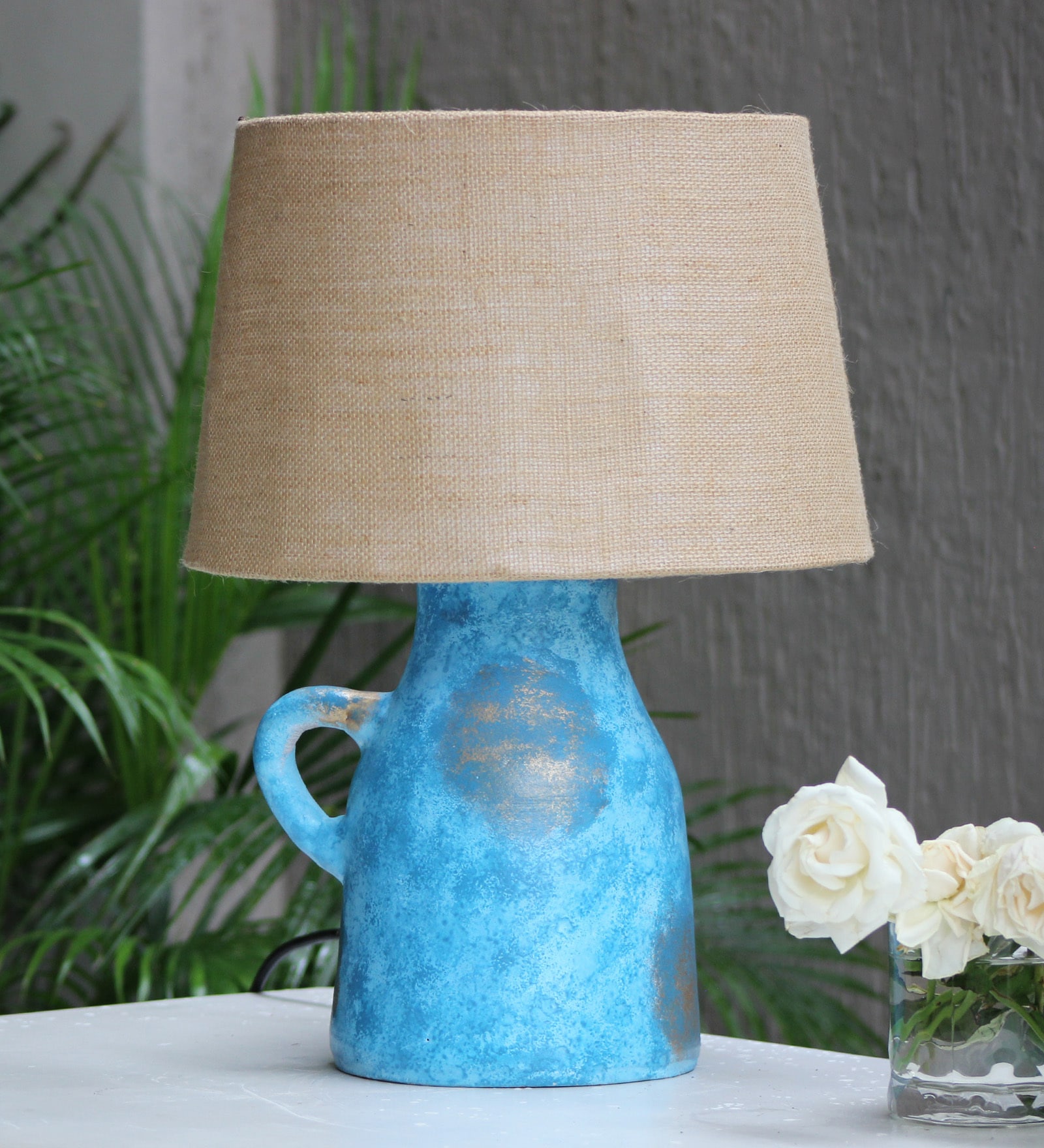 Blue gold classy jug pattern Table lamp