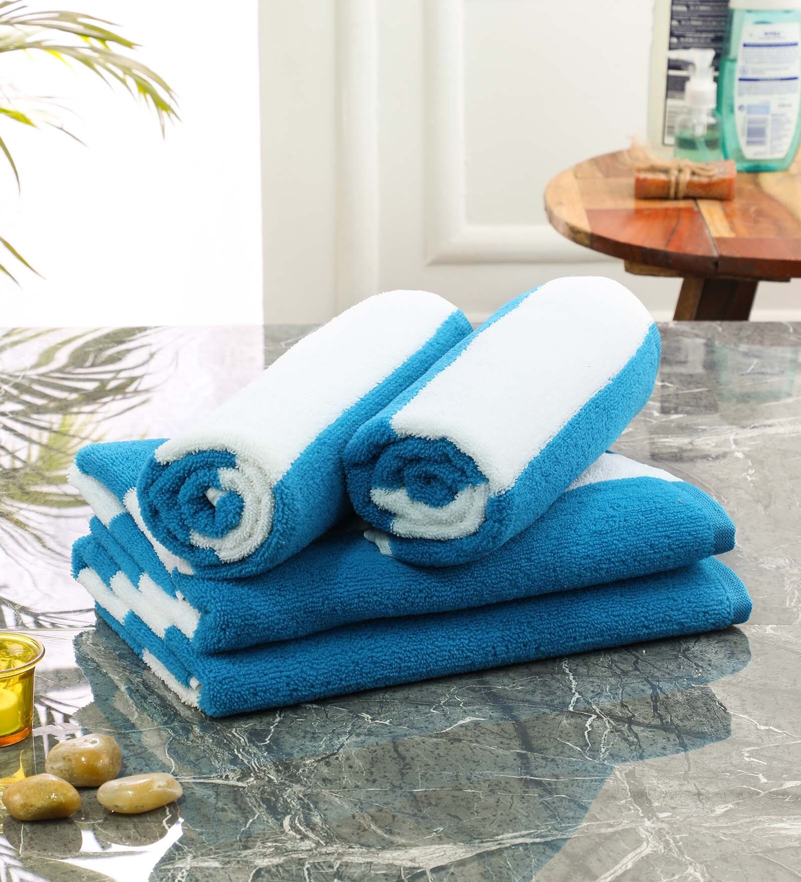 Blue Microfibre 250 Gsm 4 Pieces Towel Set