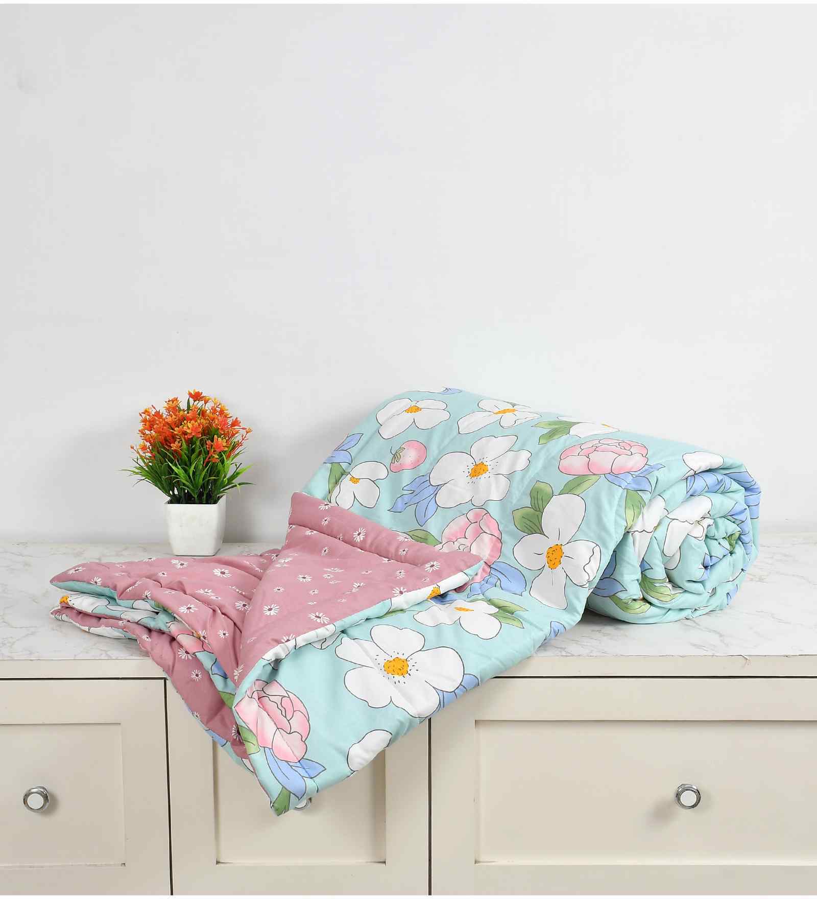 Blue Microfiber Floral 180 GSM Double Size Reversible Comforter