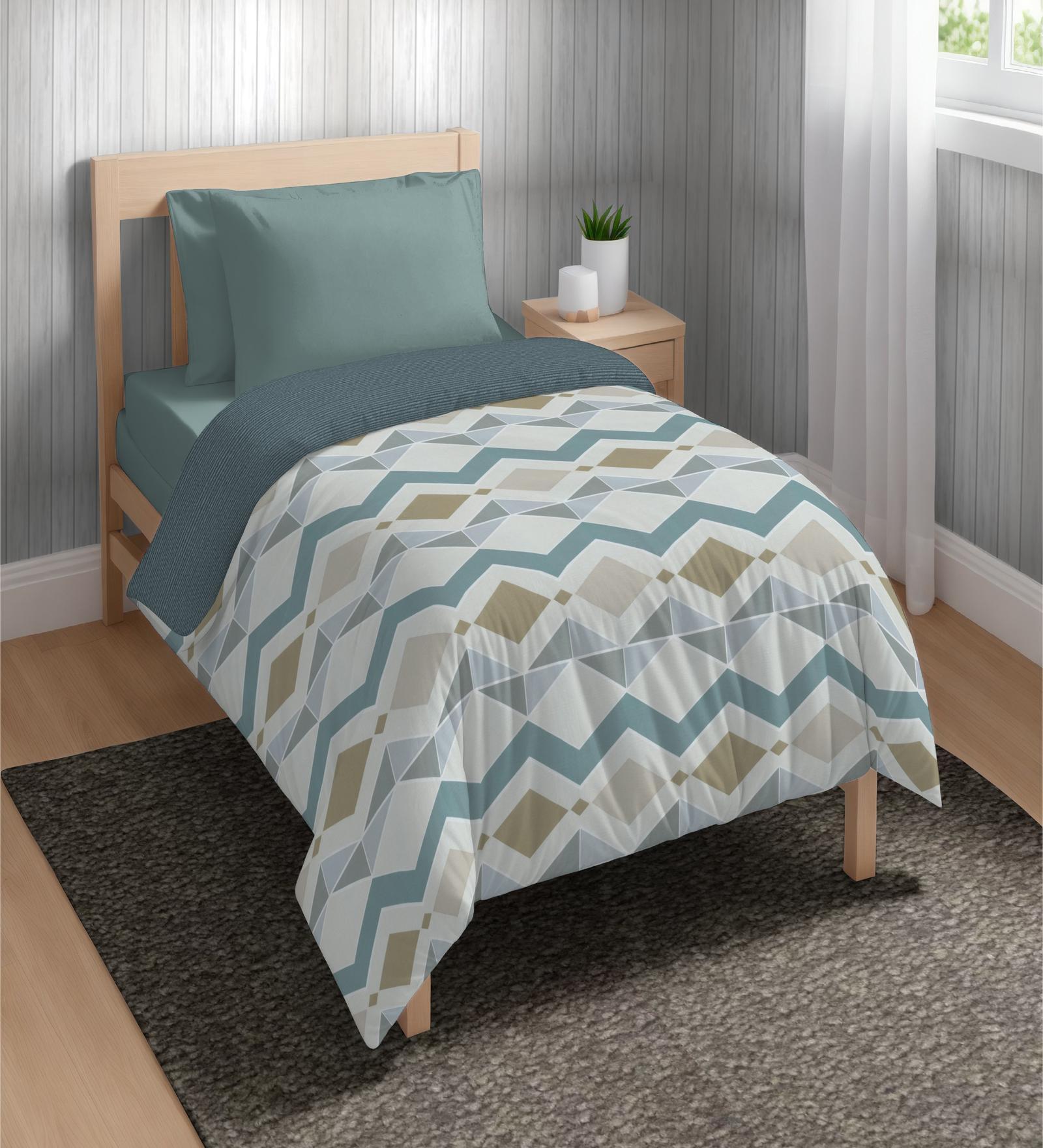 Blue Microfiber Geometric 80 GSM Single Bed Dohar