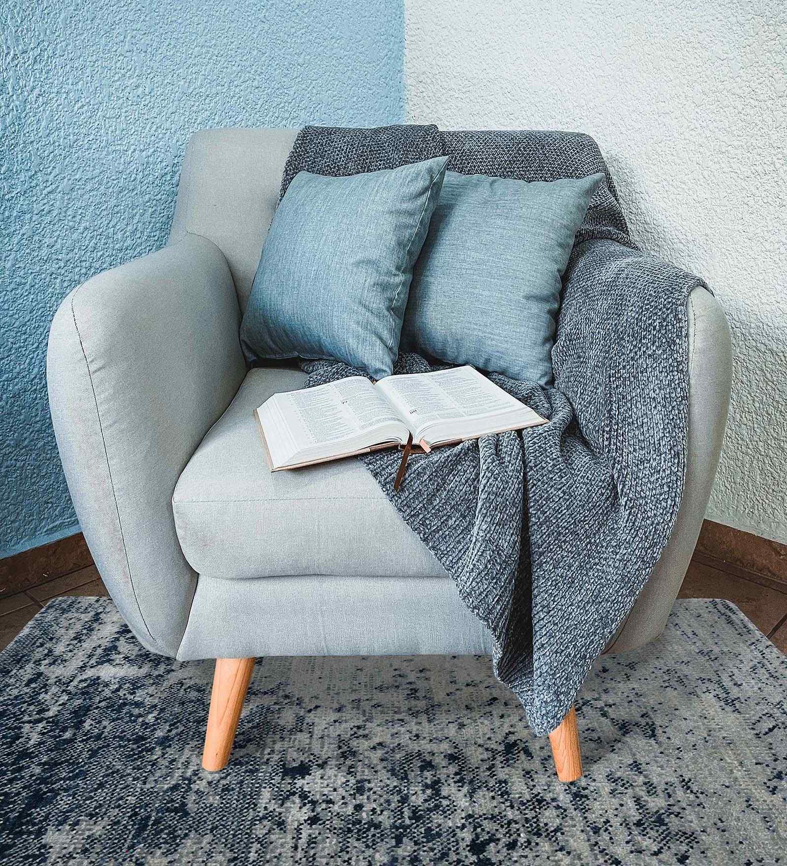 Blue Modern Raw Handspun NZ  Wool & Raw Handspun Silk 2x3 Feet Handmade  Dhurrie