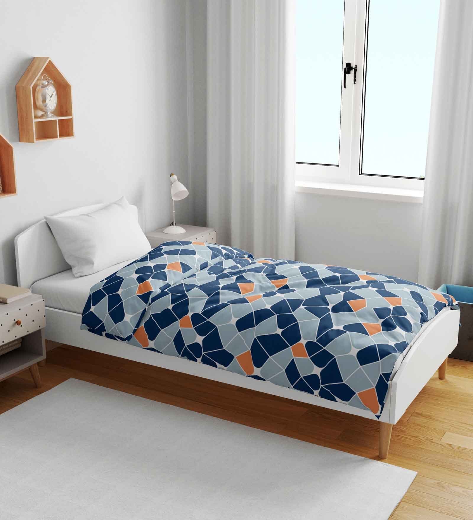 Blue Polyester Patterned 120 GSM Single Bed Kids Comforter Blue Polyester Patterned 120 GSM Single Bed Kids Comforter