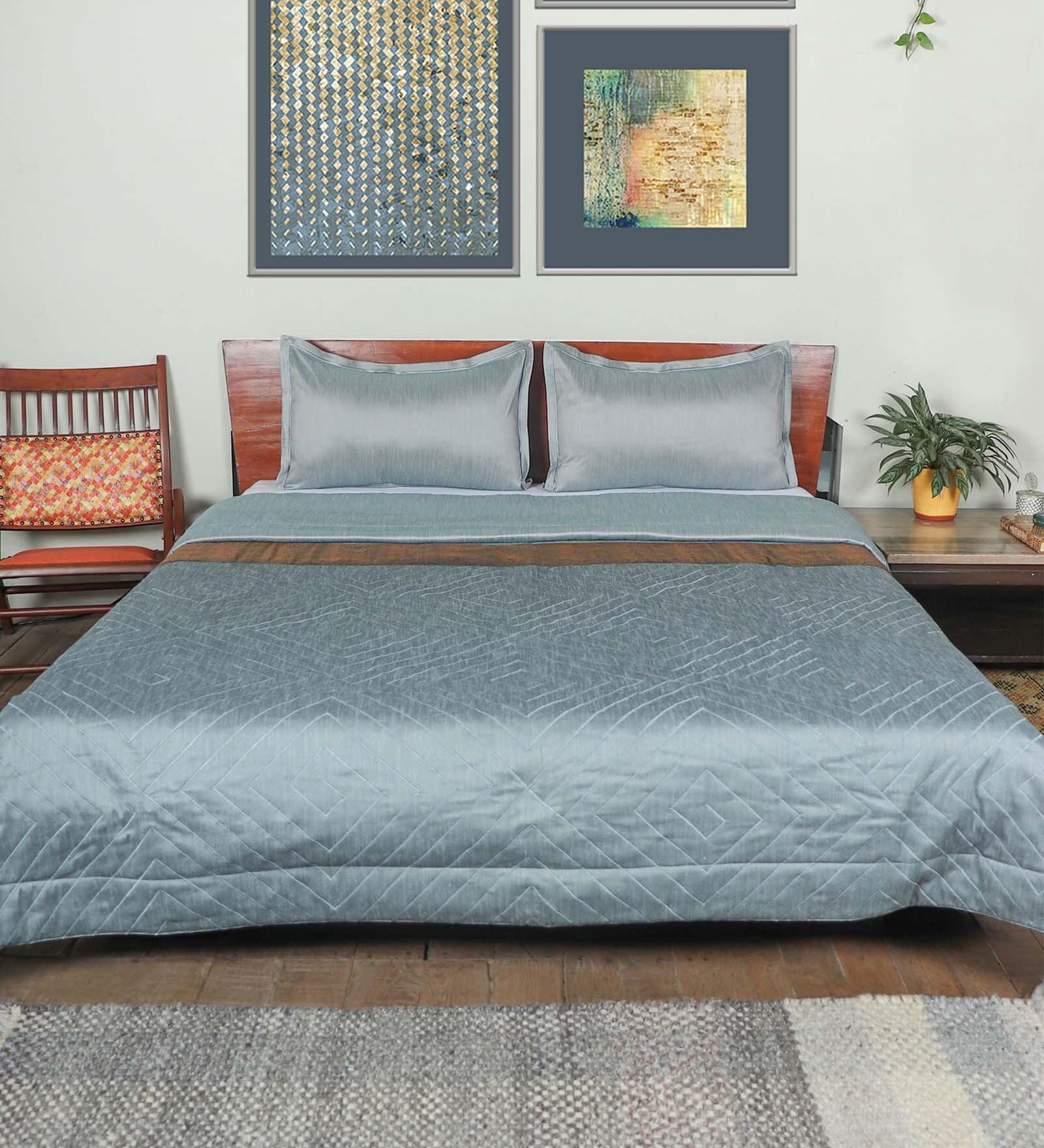 Blue Polyester Solid 600 GSM King Size Quilts with 2 Pillow Covers