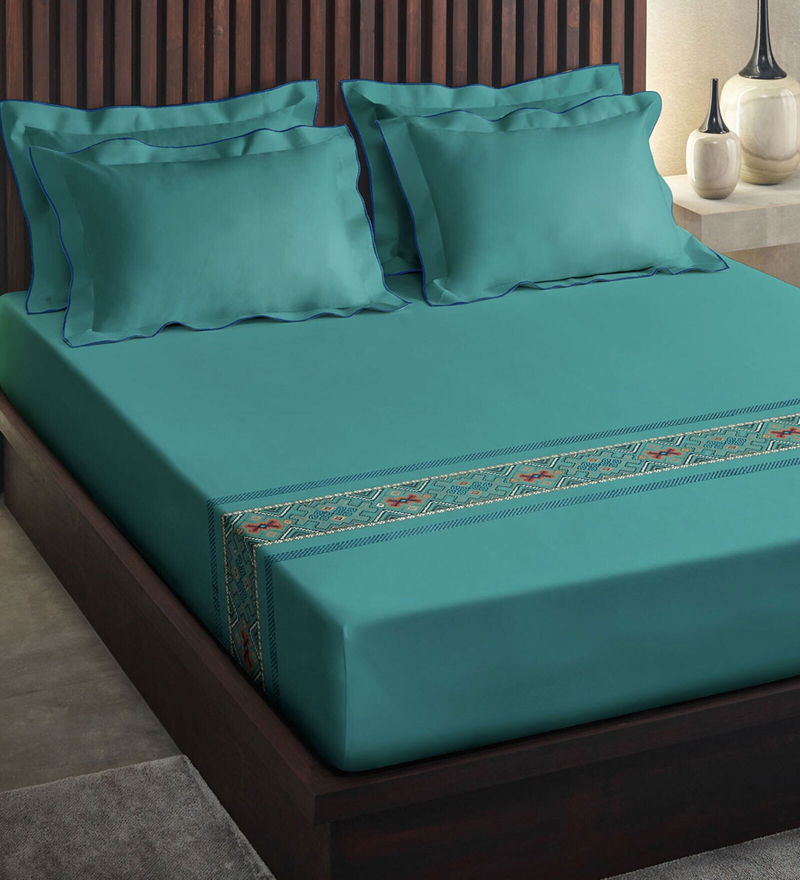 Teal Traditional 180 TC 100% Cotton King Sized Bed Sheets with 2 Pillow Covers