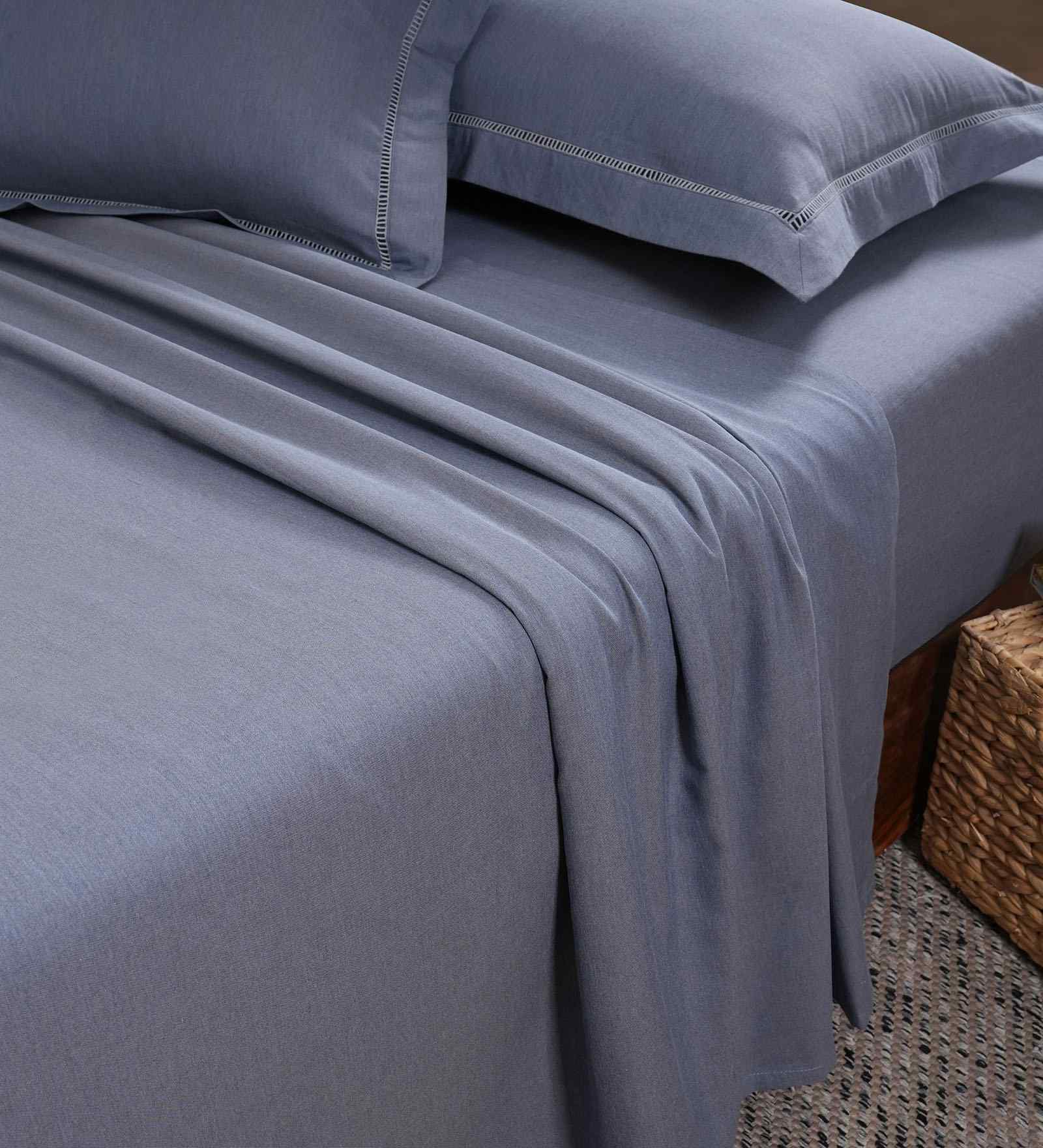 Blue Solid 300 TC Cotton King Size Bed Sheet with 2 Pillow Covers 24 Collection