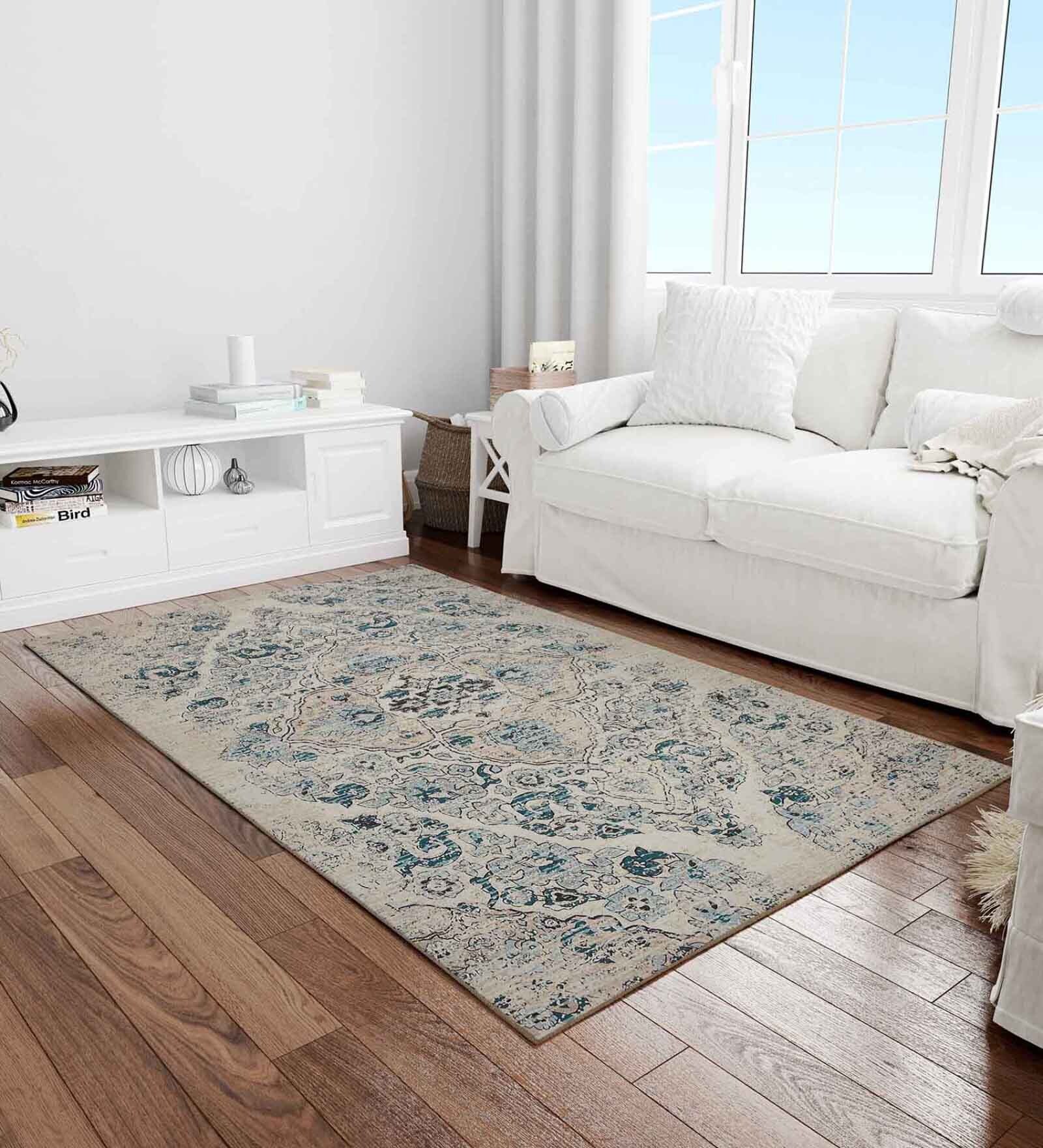 Blue Traditional Polyester 3 ft x 5 ft Machine made Carpet
