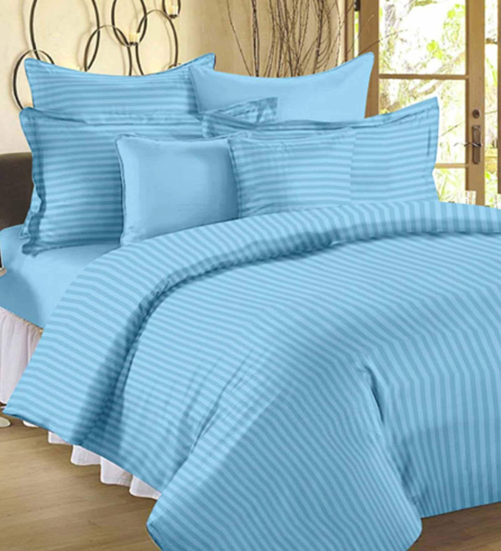 Blue Solid TC 300 Cotton Double Bed Sheet With 2 Pillow Covers