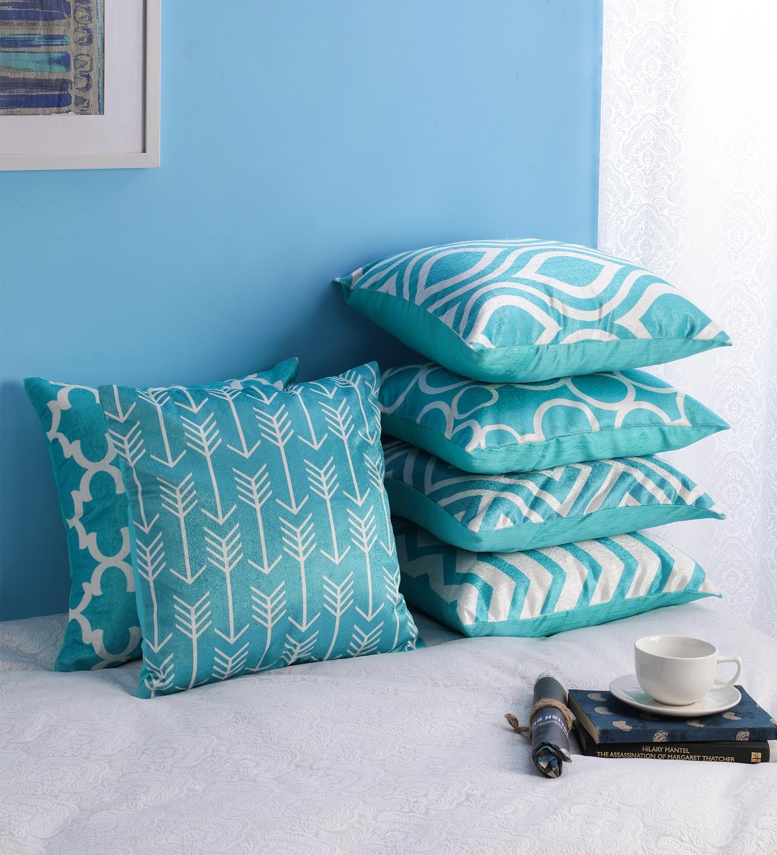 Velvet Traditional Pattern 16x16 Inch Cushion Covers (Set Of 6)