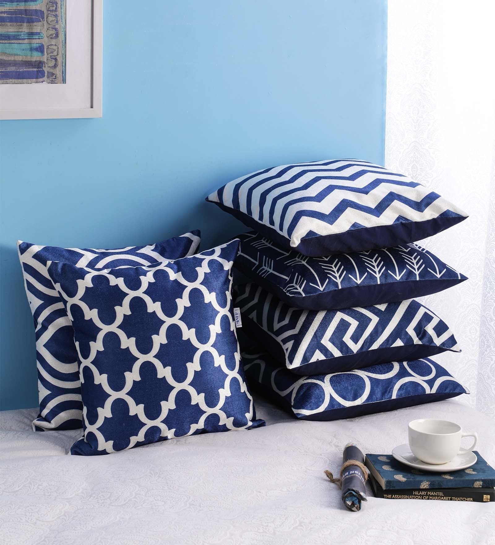 Velvet Traditional Pattern 16x16 Inch Cushion Covers (Set Of 6)