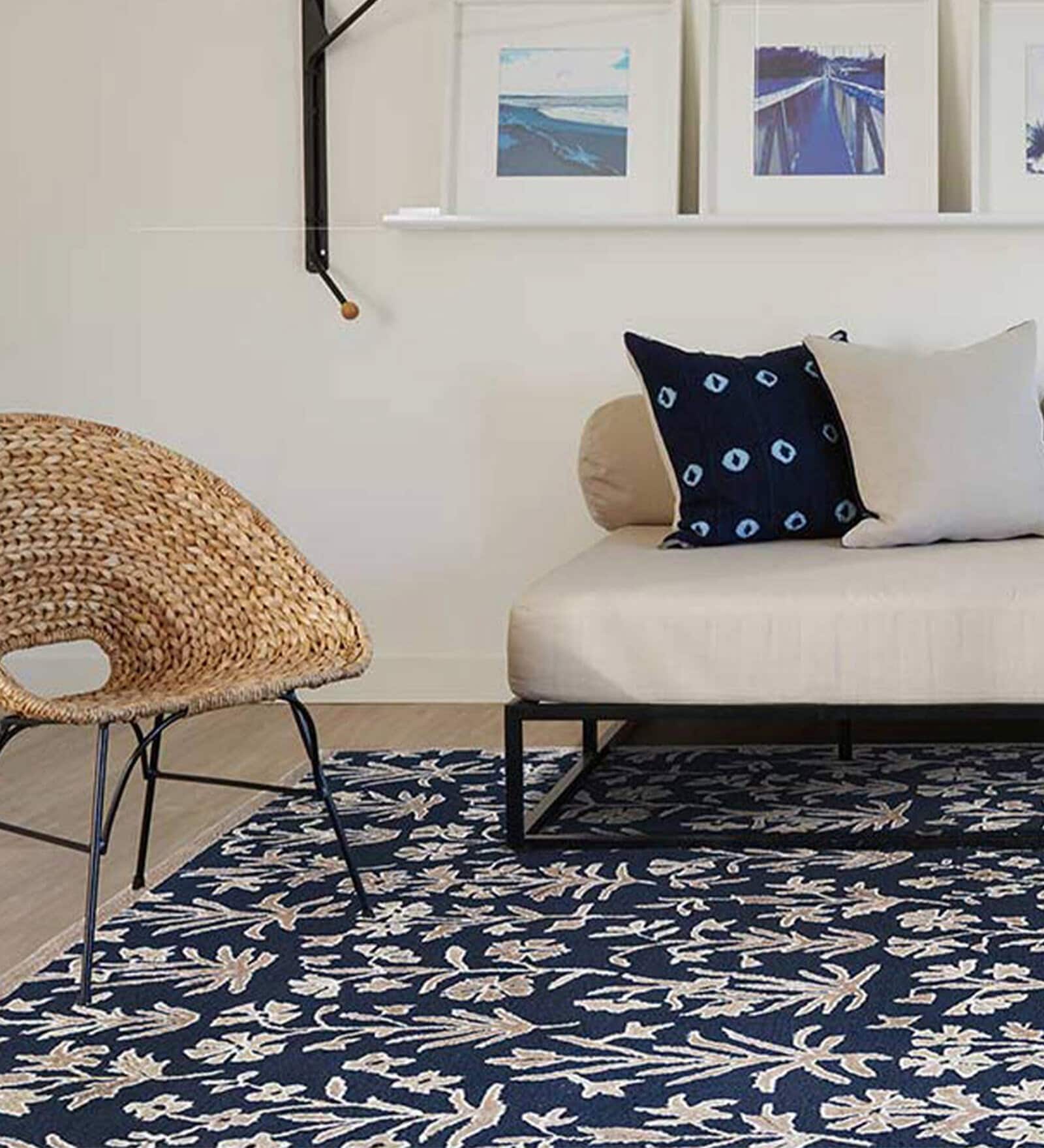 Blue Floral Wool 4 ft x 6 ft Hand Tufted Carpet