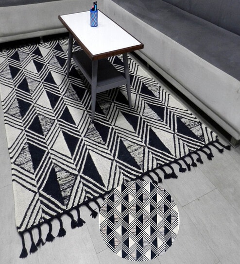 Black Geometrical Wool And Polyester And Cotton 8X6 Feet Hand Woven Carpet