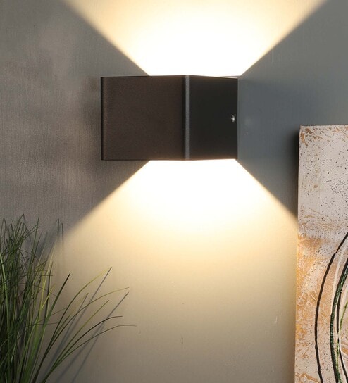 Aesthetic Black Metal LED Wall Lights