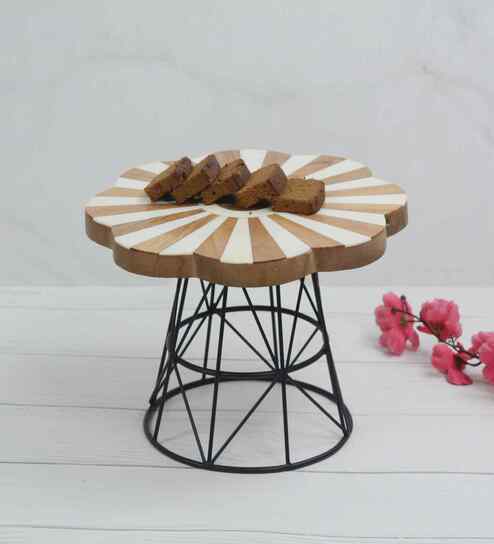 Black Naked Bloom Decorative Cake Stand