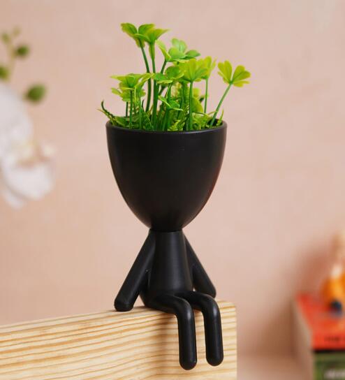 Black Plastic Desk Pot